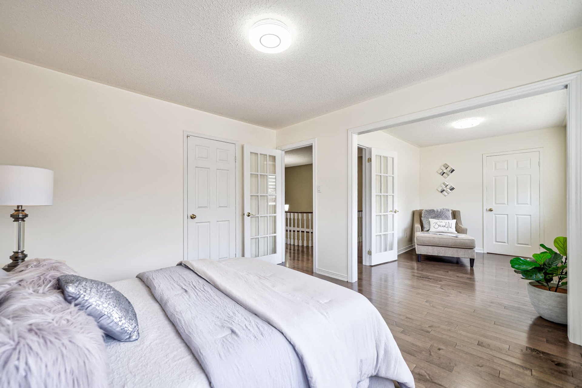 1237 Old Colony Rd