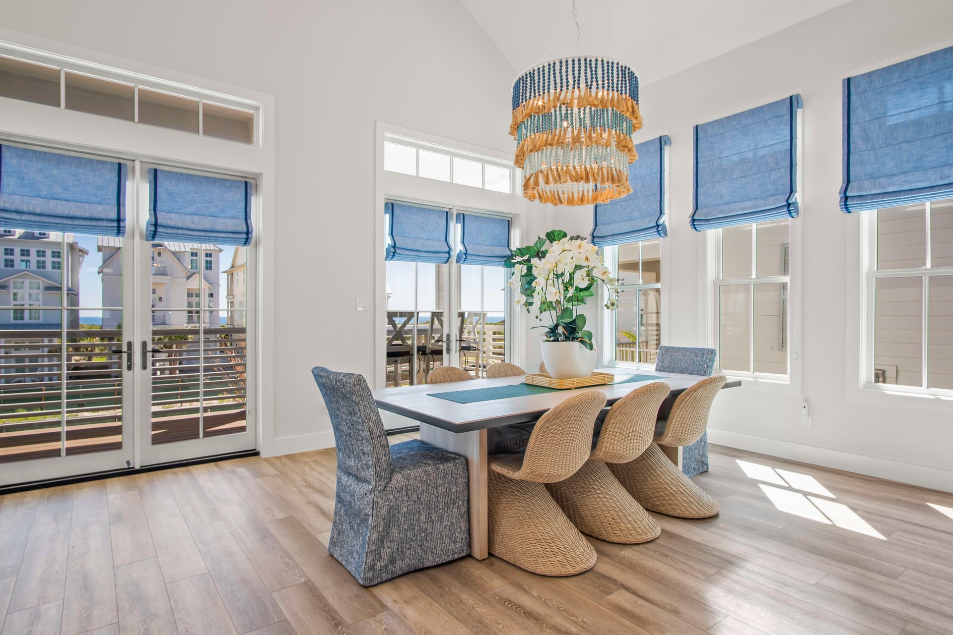 Coastline Drive, 4 Beds 4 Baths