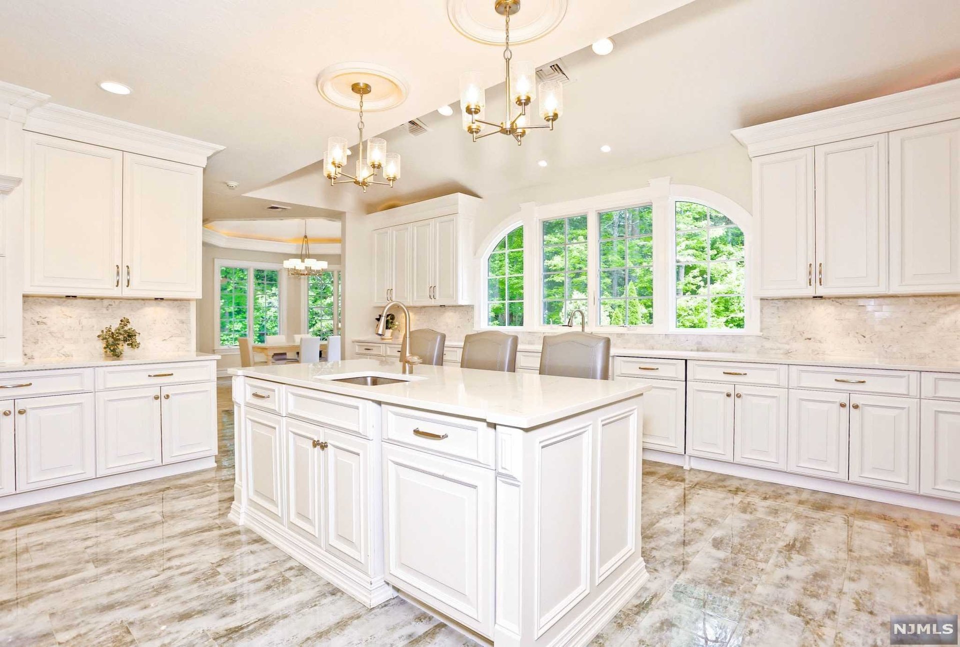 26 Millstream Rd