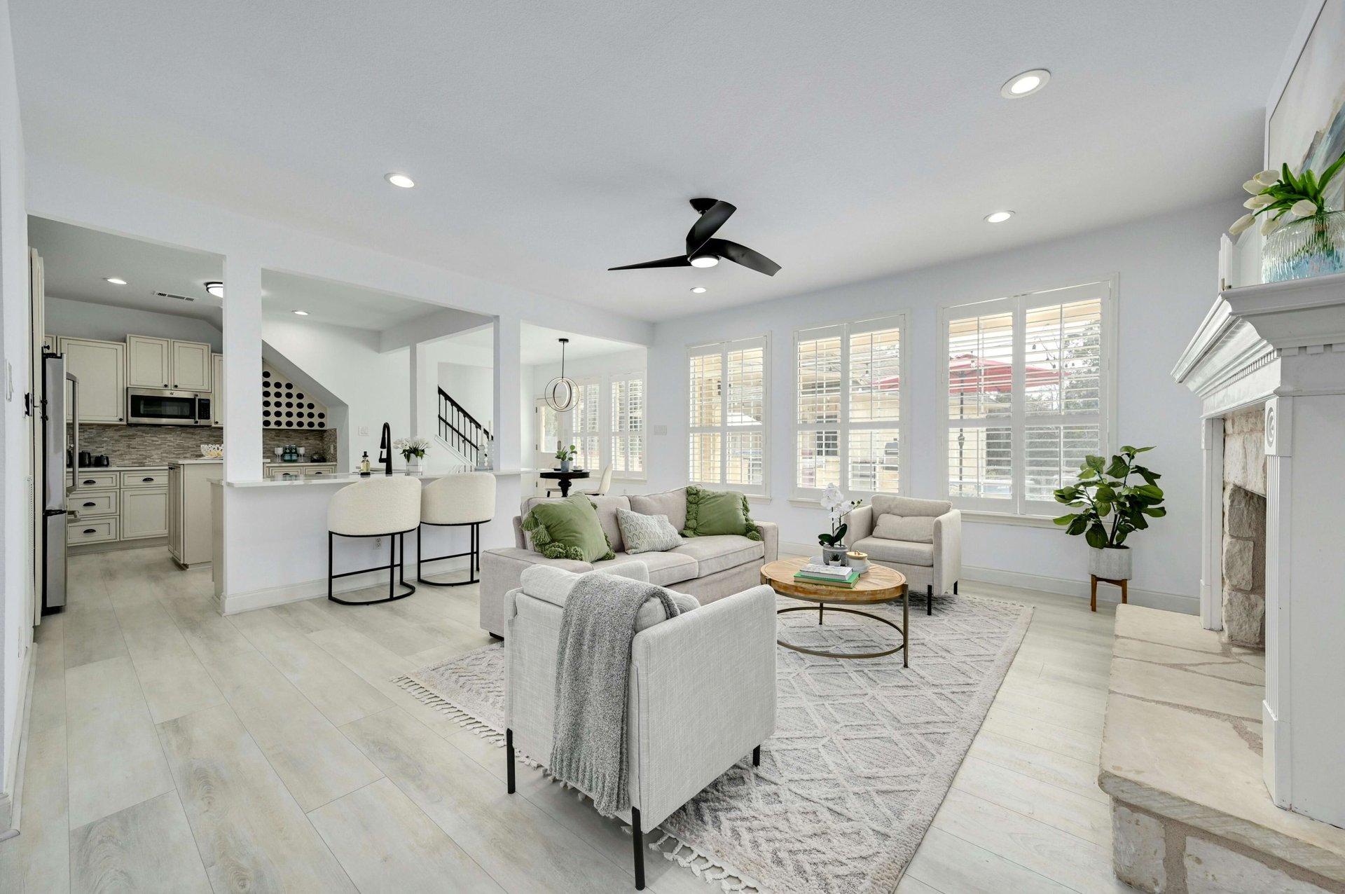 12305 Carlsbad Drive