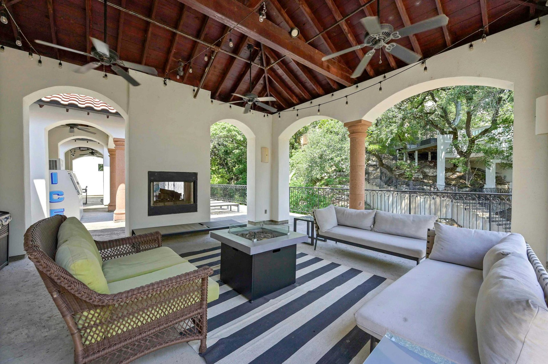 1937 Rue de St. Tropez #13