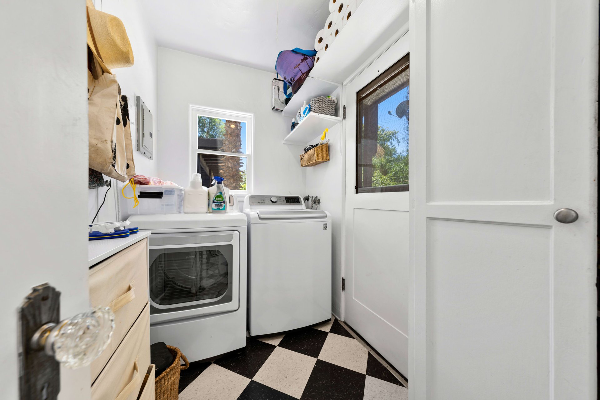 2802 Angus St, Silverlake