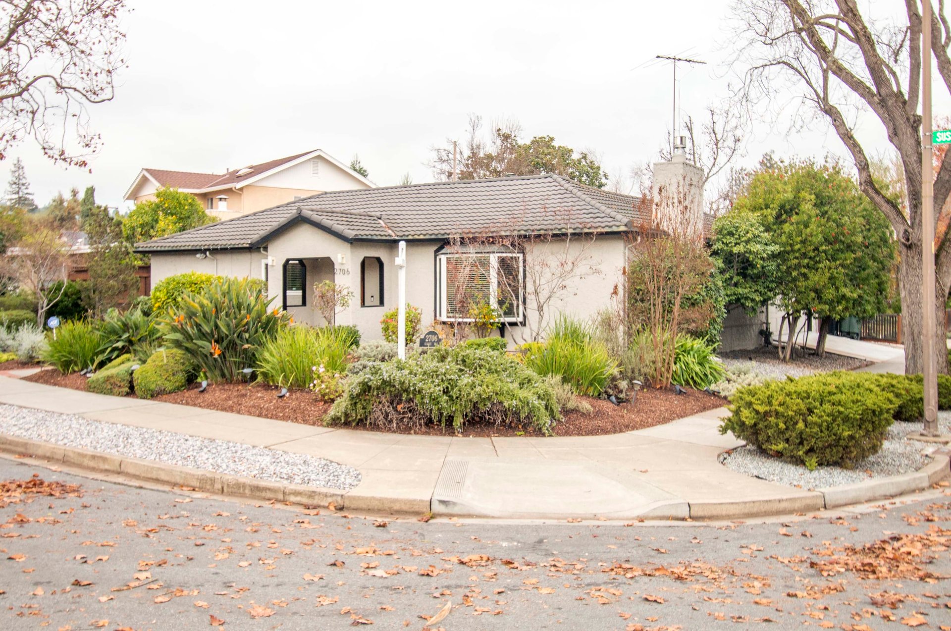 2706 Sussex Way