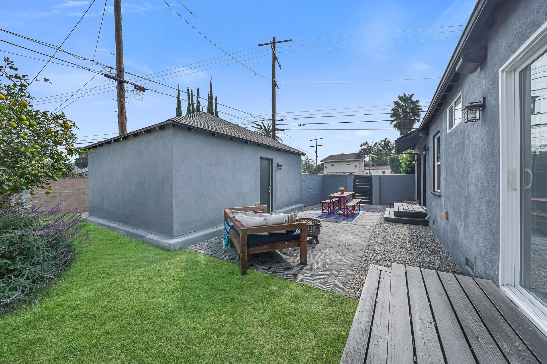 Completely Renovated Traditional Home In Picfair Village