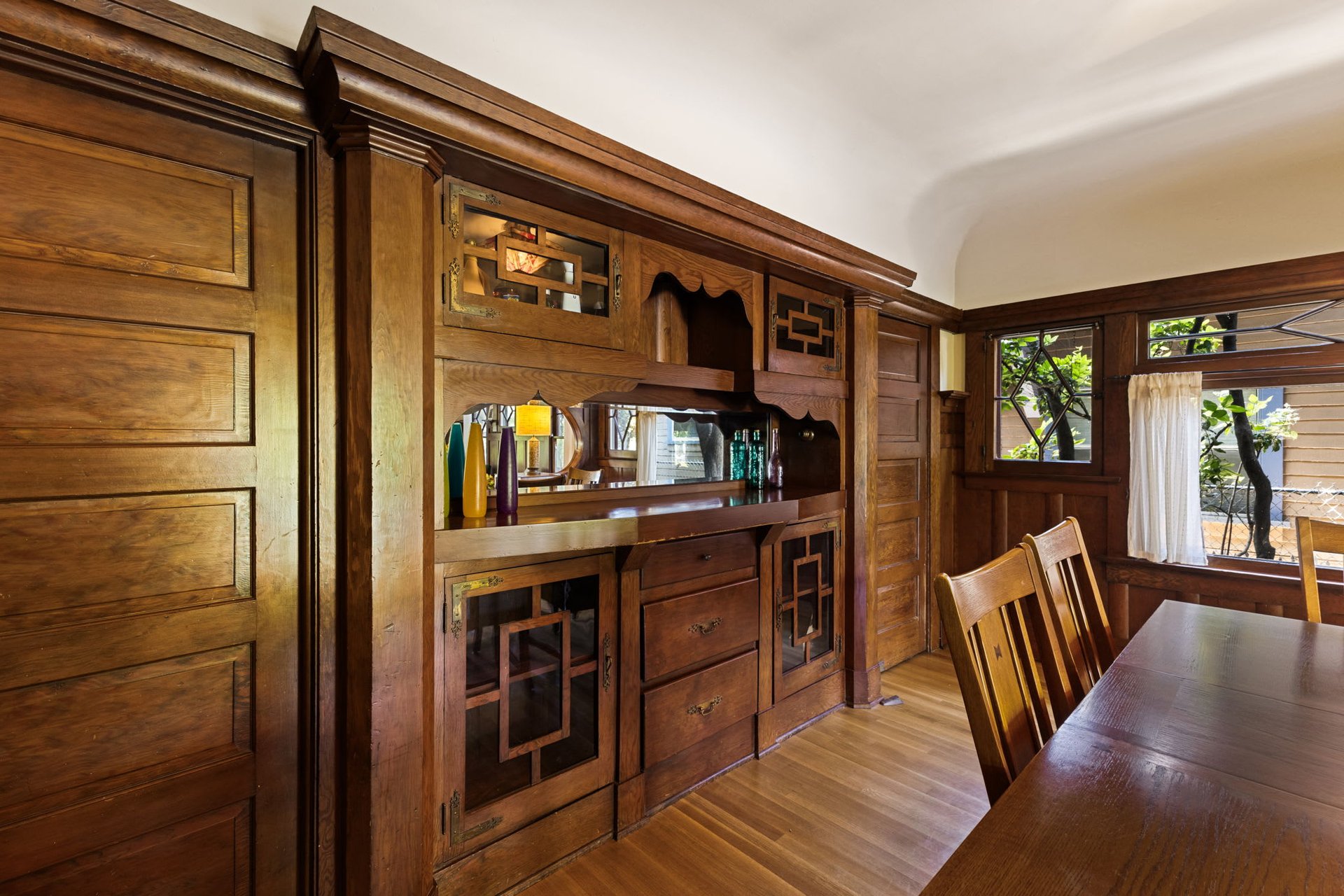 Wonderful Historic Craftsman Home in Jefferson Park