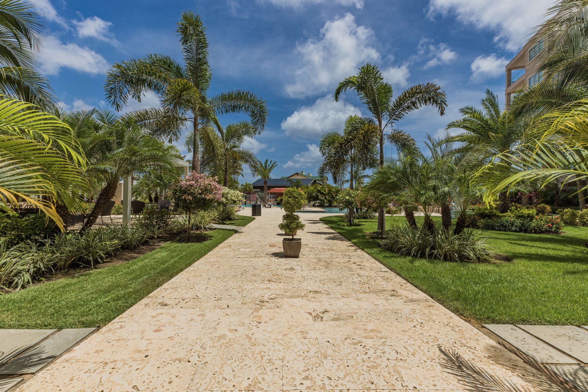 Le Vent Condominium Unit 207