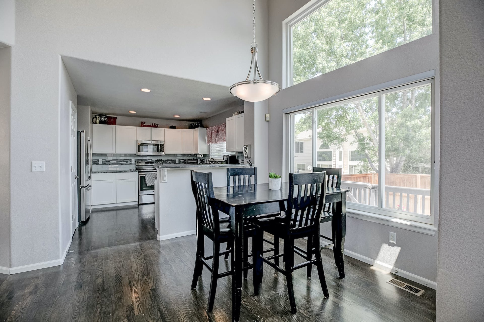 10110 Spotted Owl Avenue