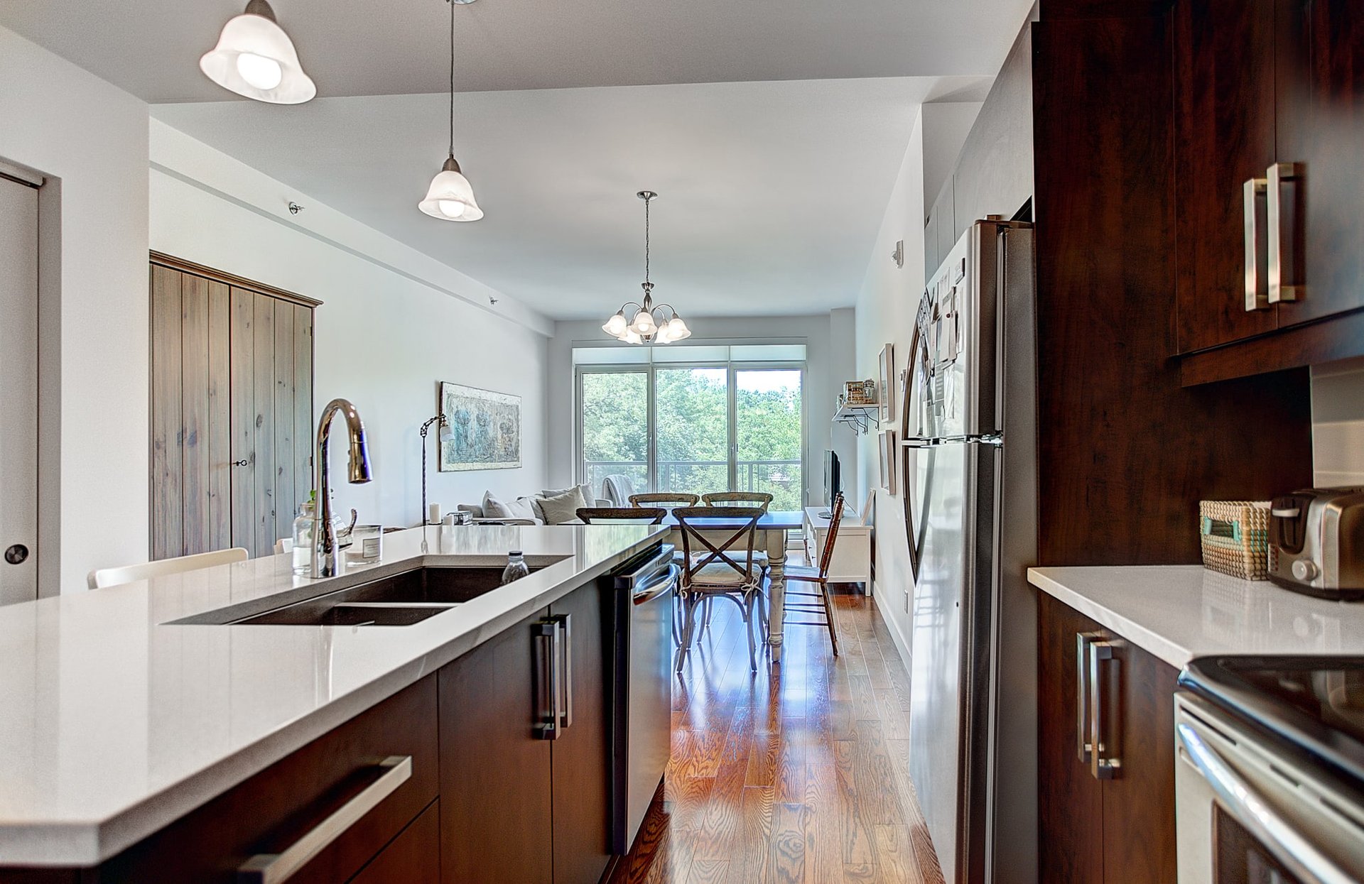 5865 Av. de Monkland, Apt. 302