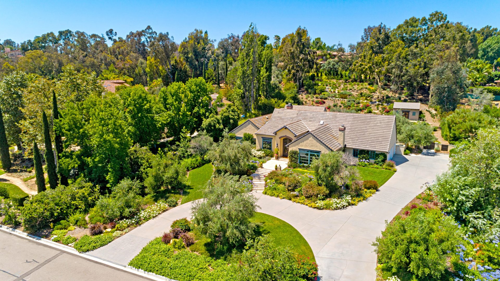 16748 Avenida Arroyo Pasajero