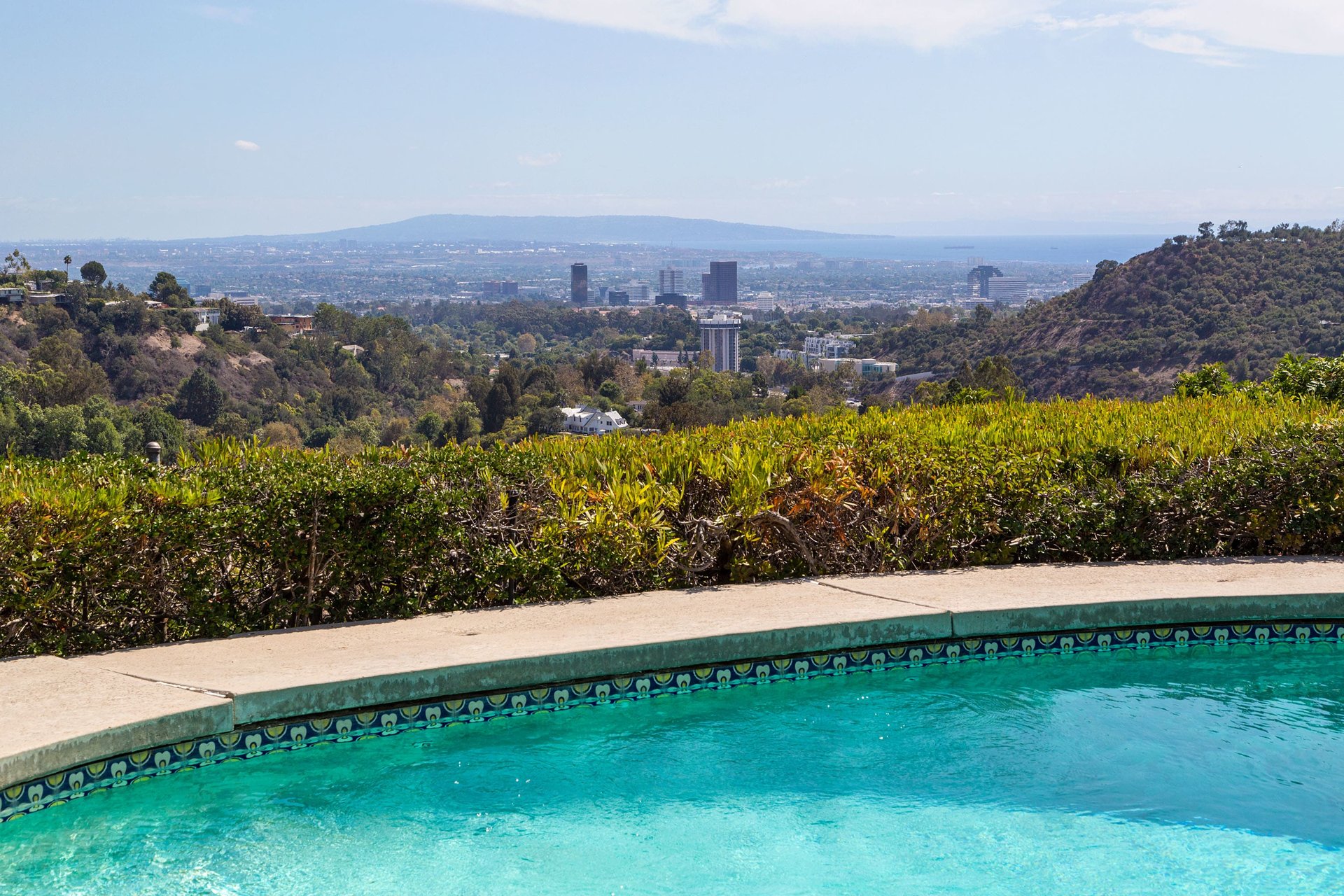 1394 Casiano Rd