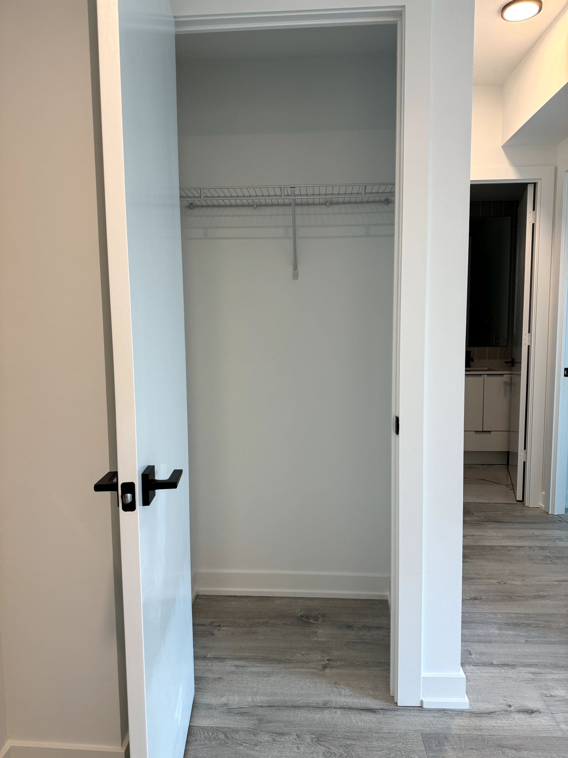 327 King St W, Unit 2105