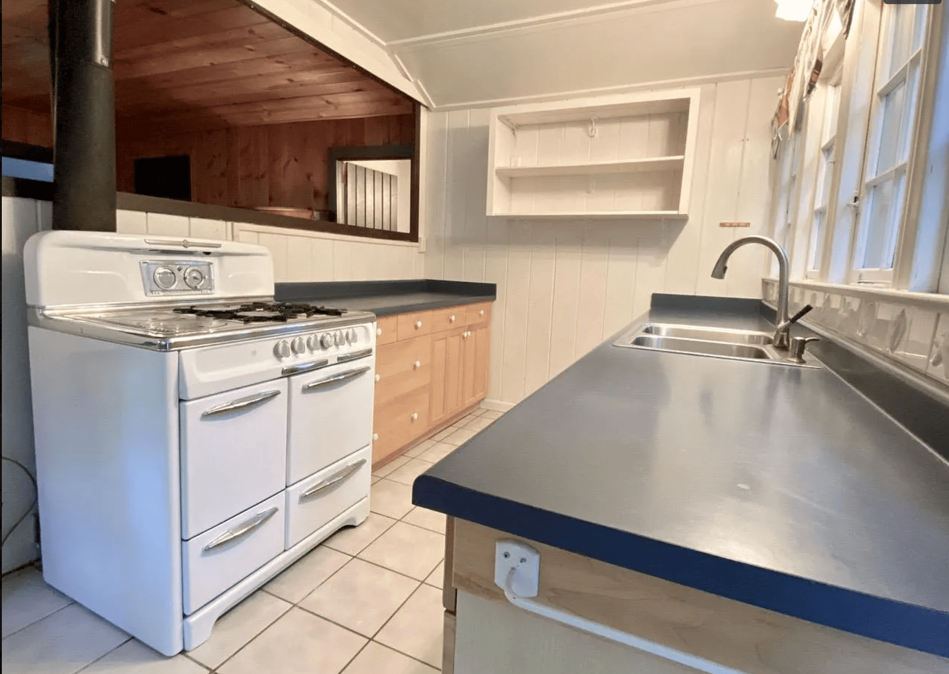 215 Brookside Dr