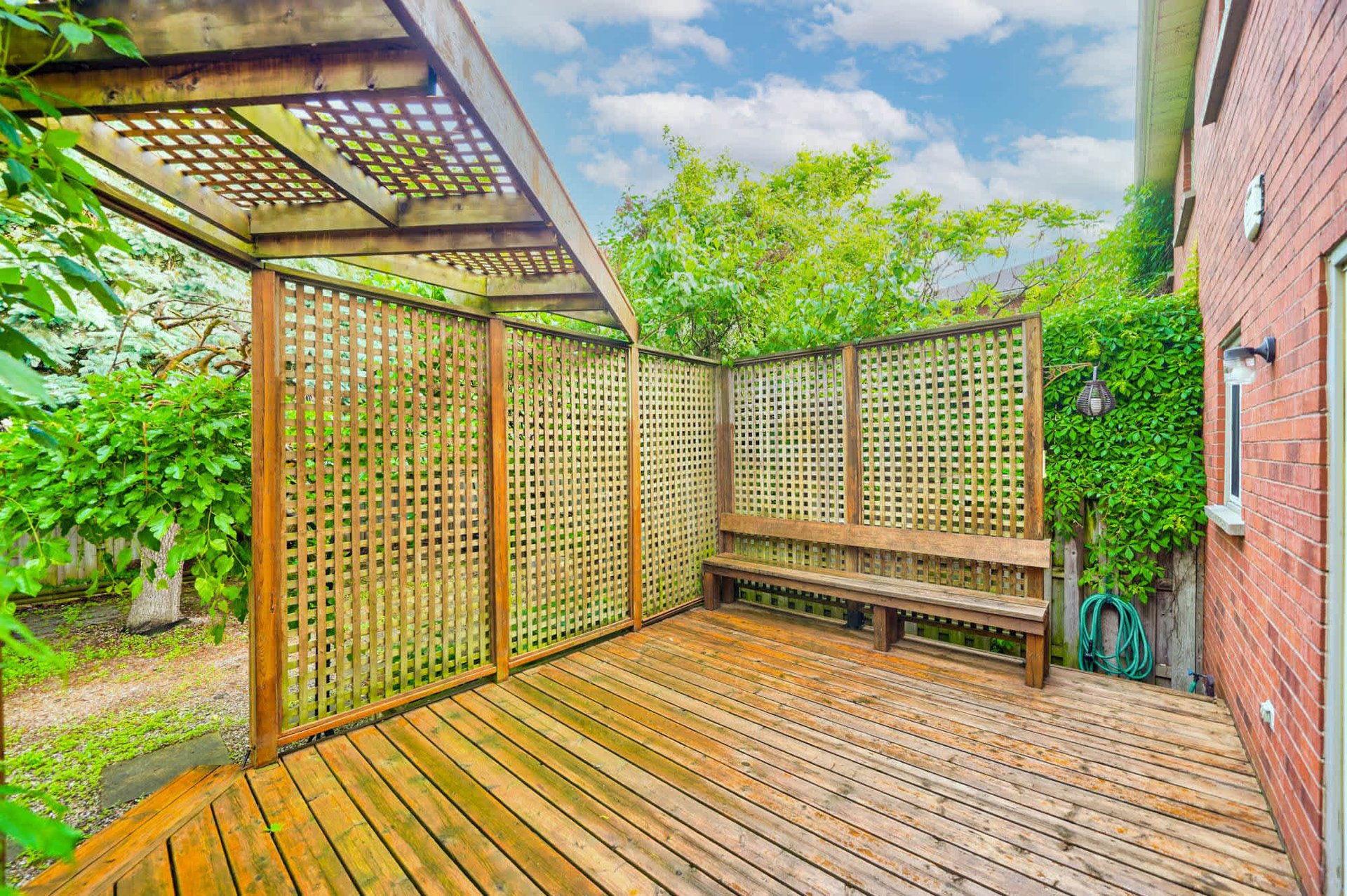 1405 Cedarglen Ct