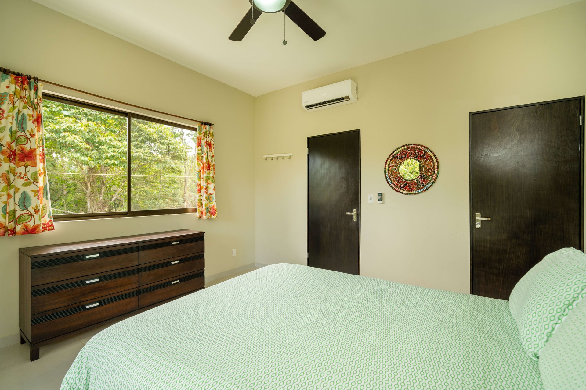 Affordable & Charming 1 bedroom Villa with Pool in gated community, immersed in the rainforest close to Quepos  