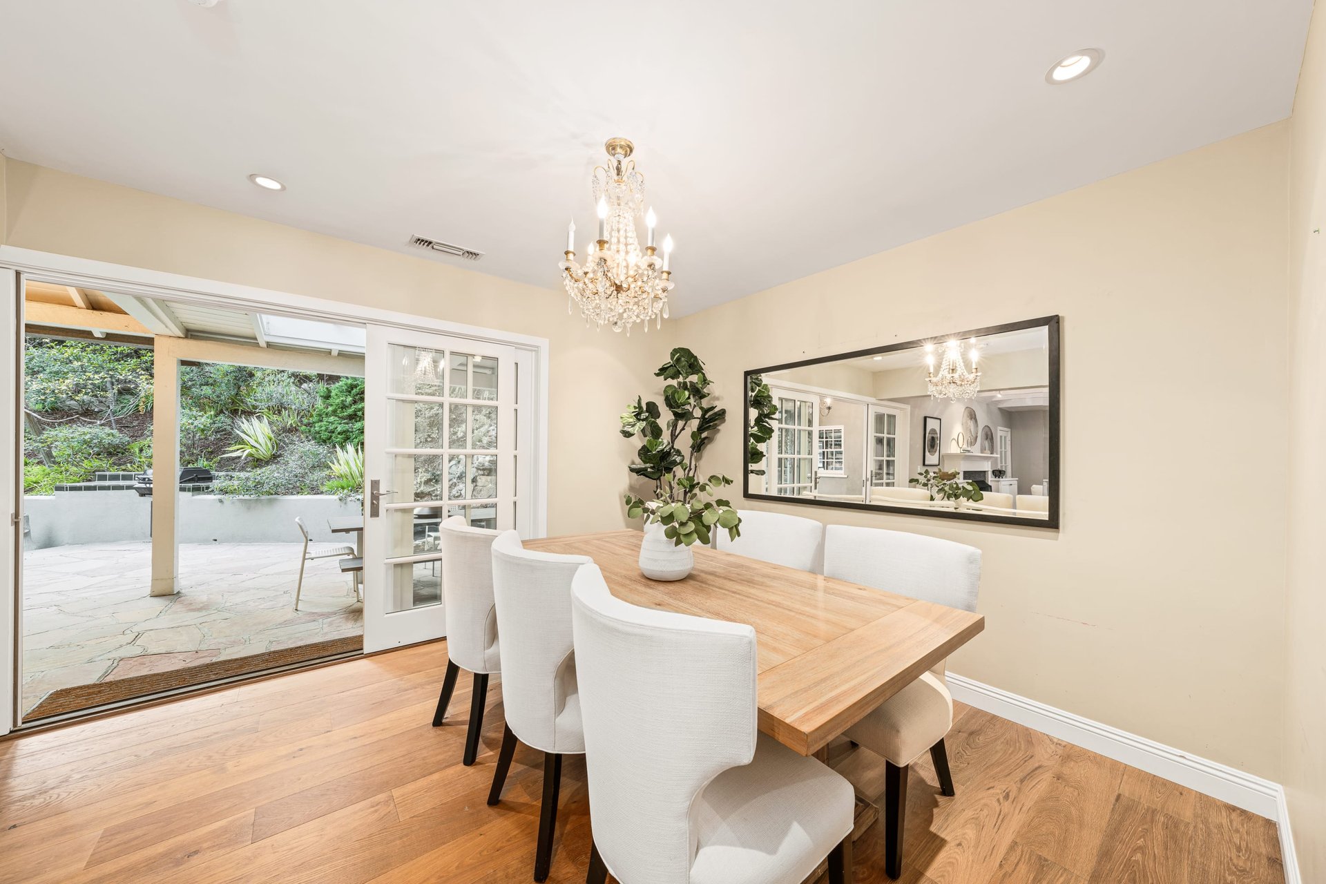 12050 Laurel Terrace Dr, Studio City