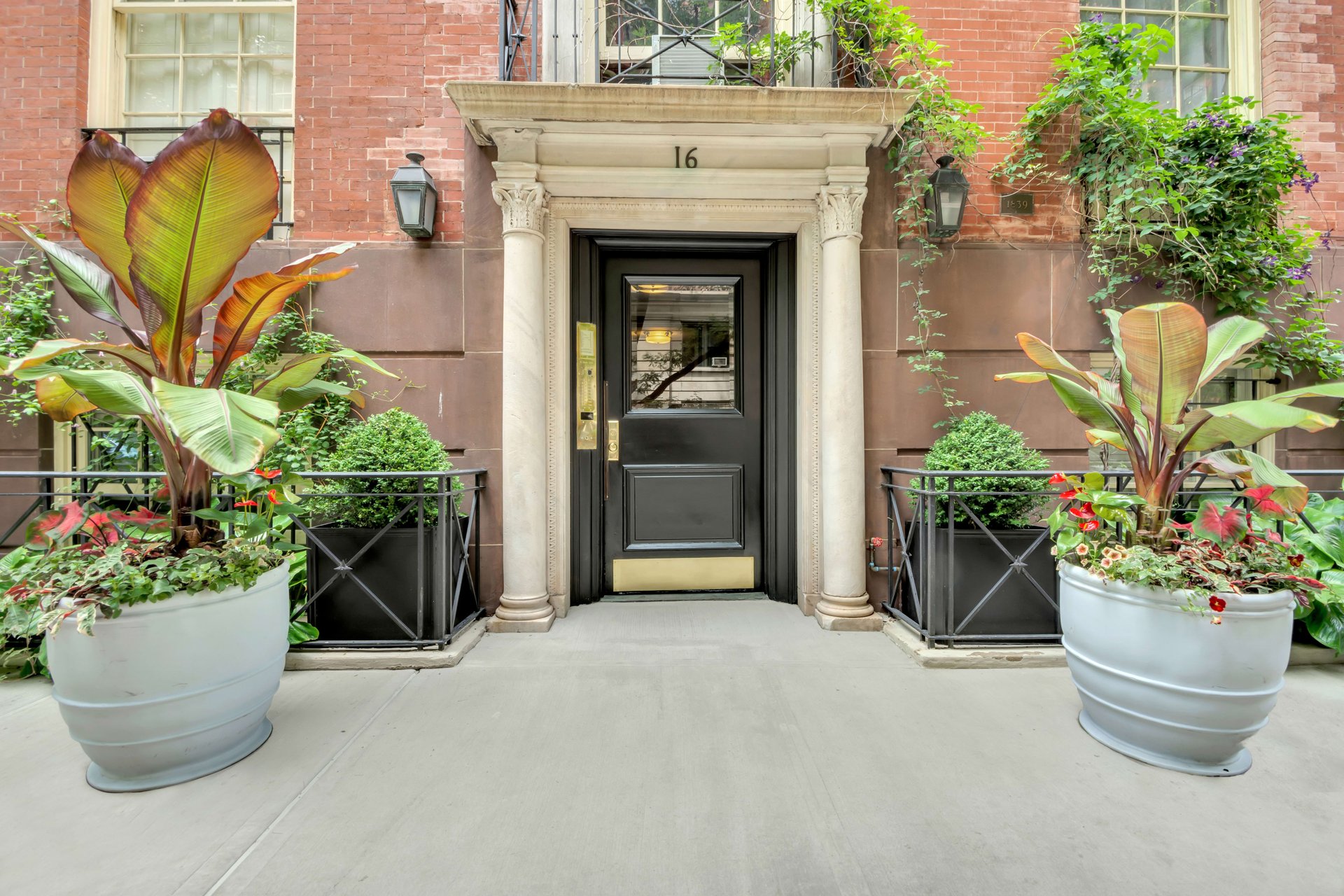 16 East 11th Street 