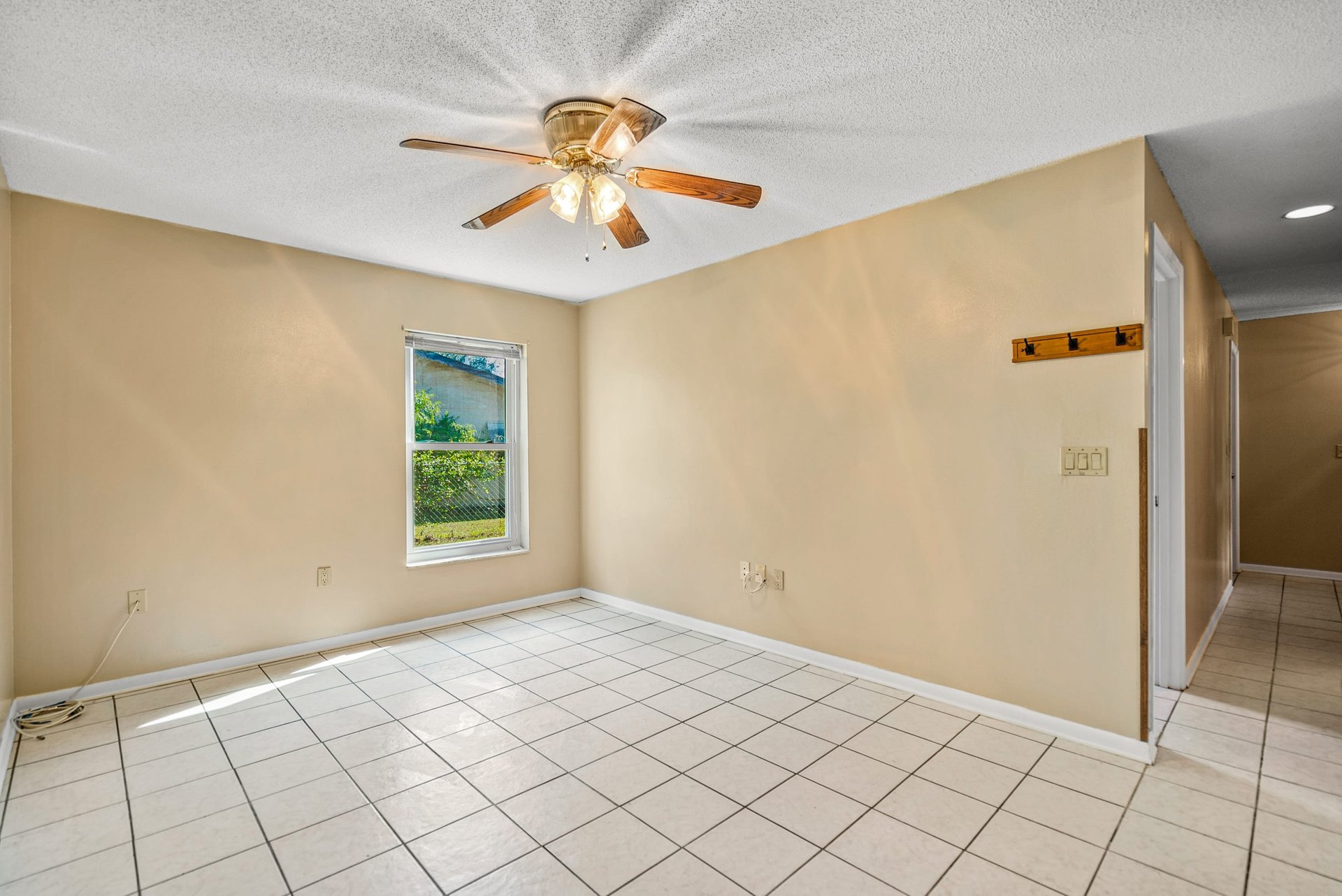 7130 LEXINGTON CIRCLE