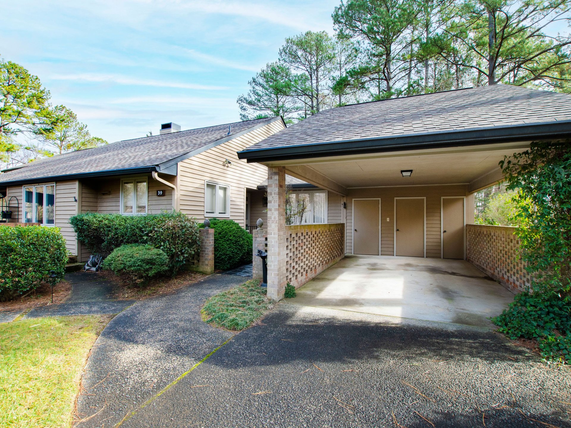 39 Glenmore Drive