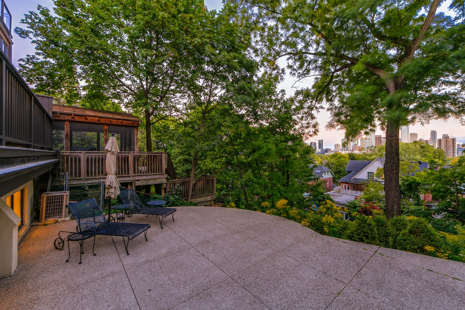 Priceless Summerhill Views
