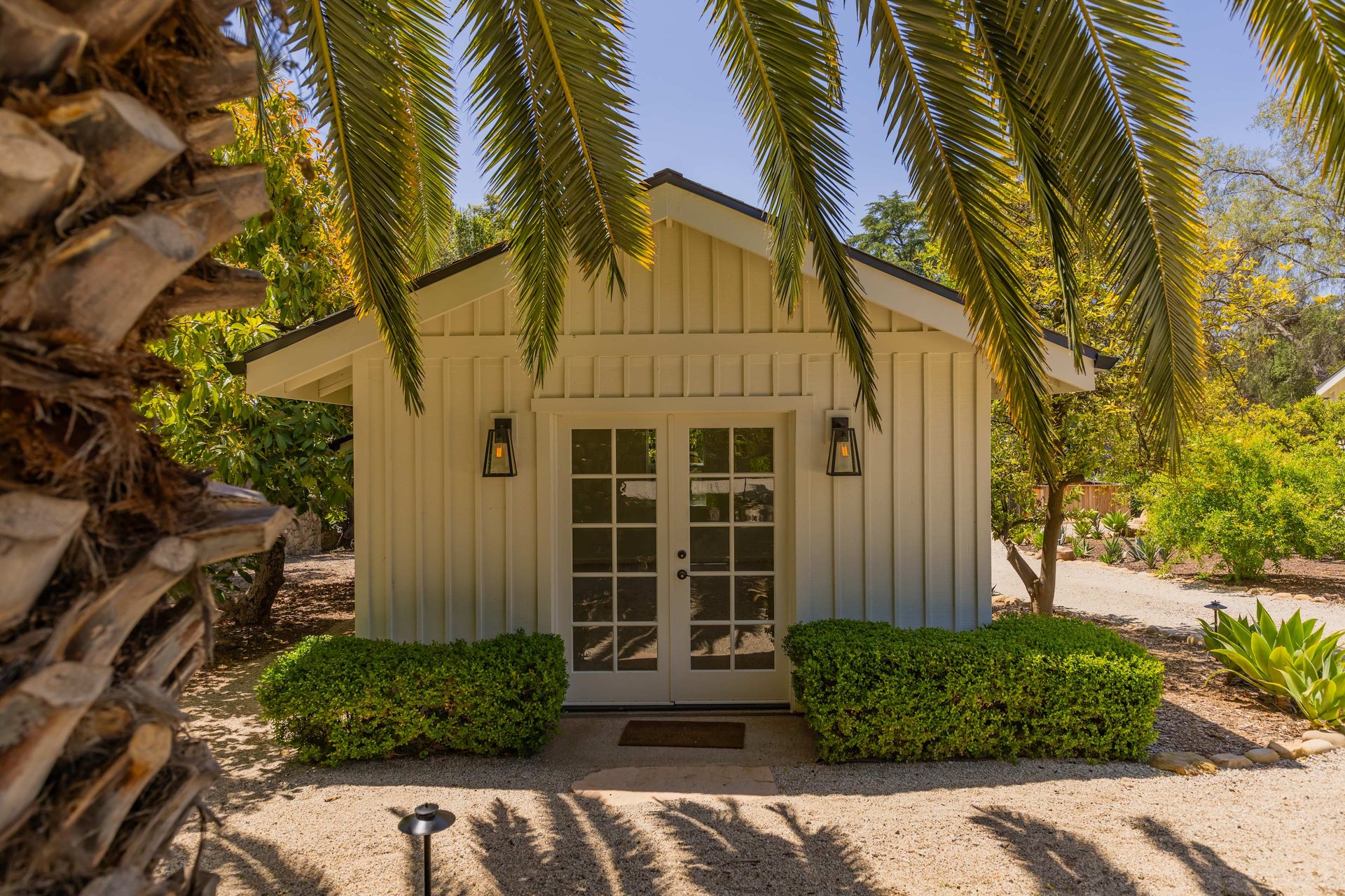 1221 Foothill Road