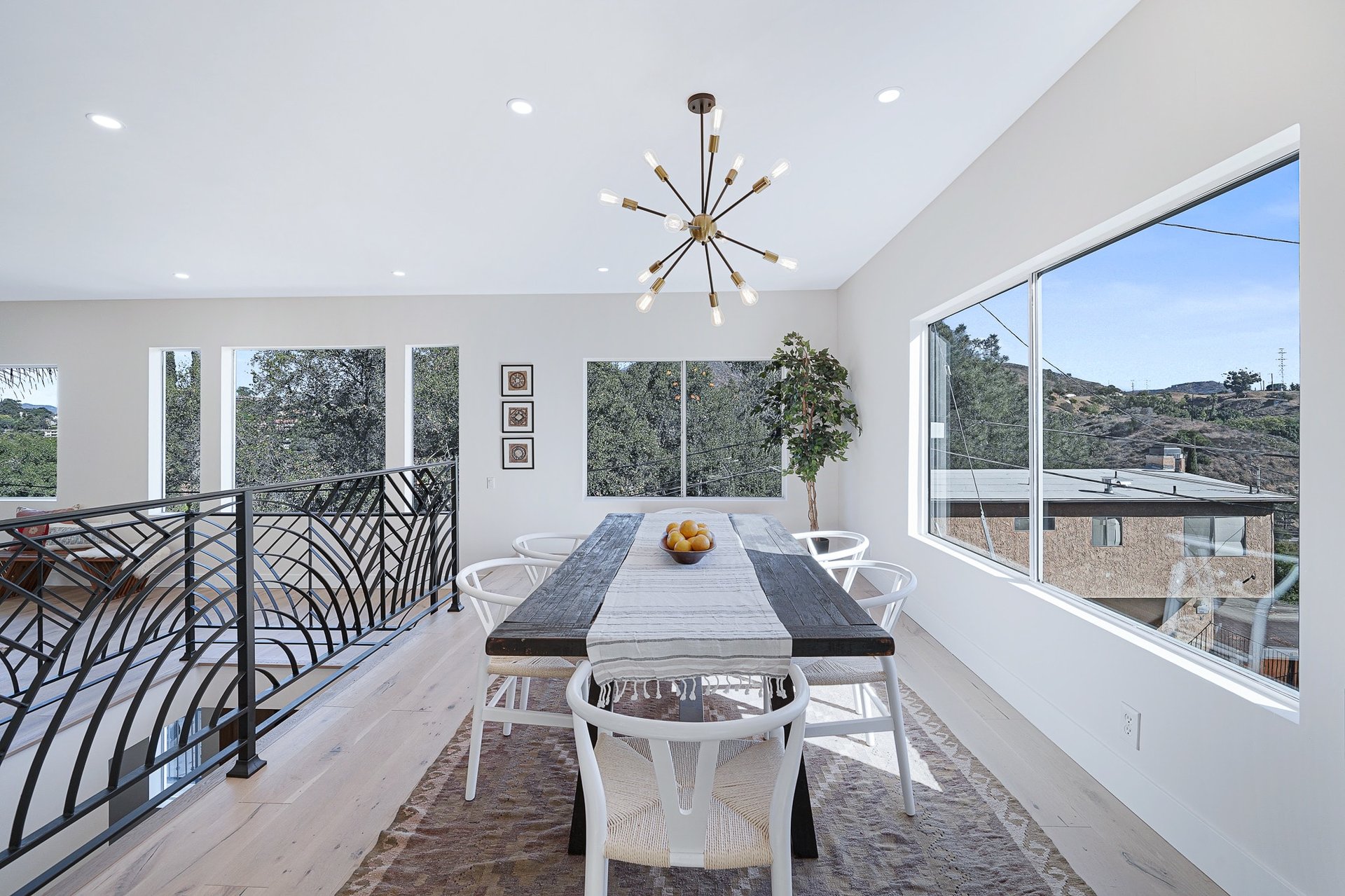 Immaculate & Turnkey Contemporary Home in Hollywood Hills