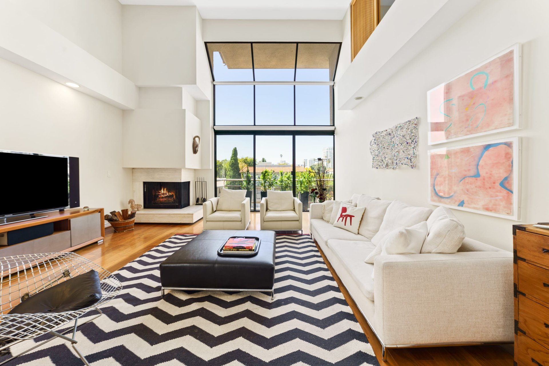 1520 S Beverly Glen Blvd #301, Westwood