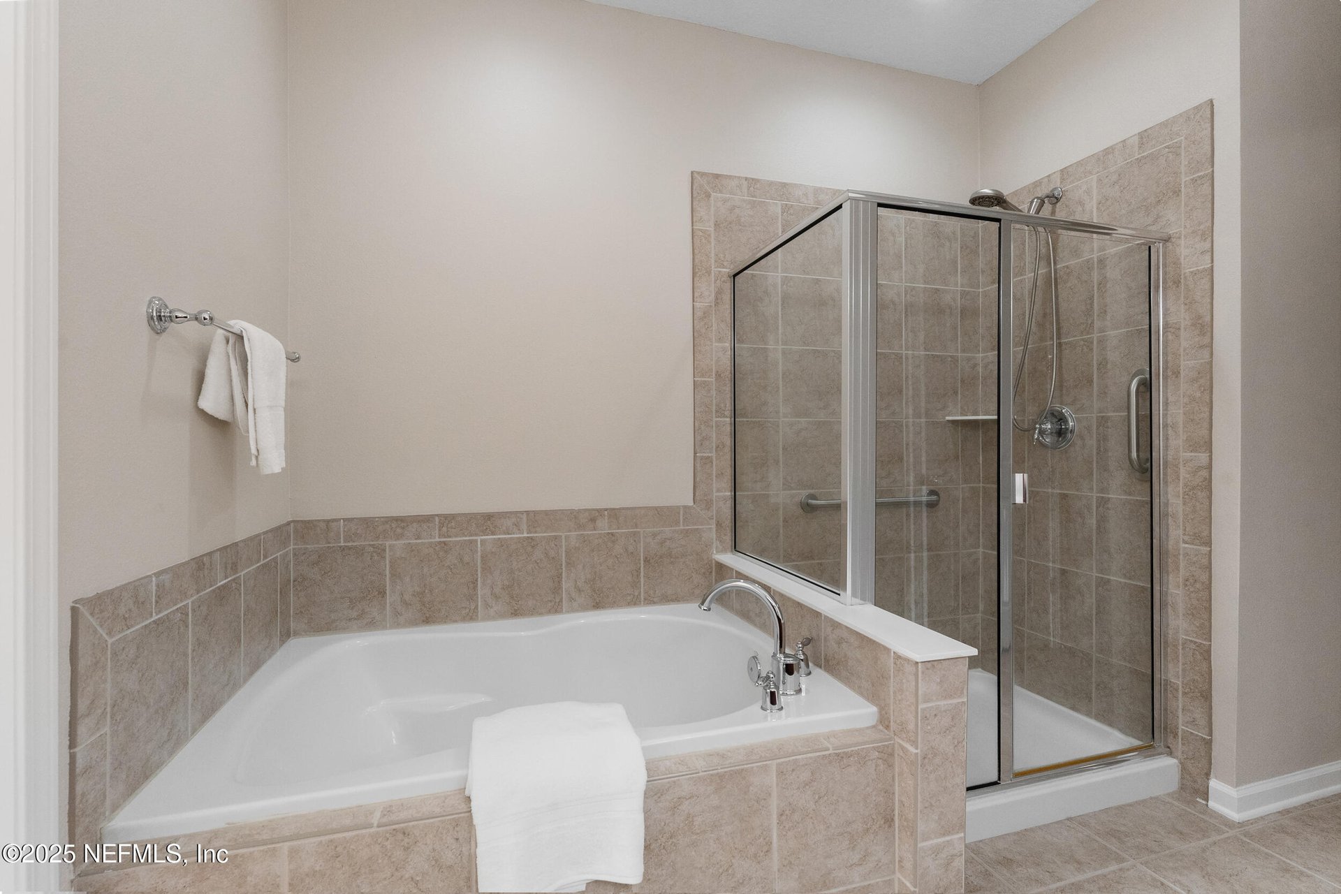 192 ORCHARD PASS Avenue 536- CORNER UNIT