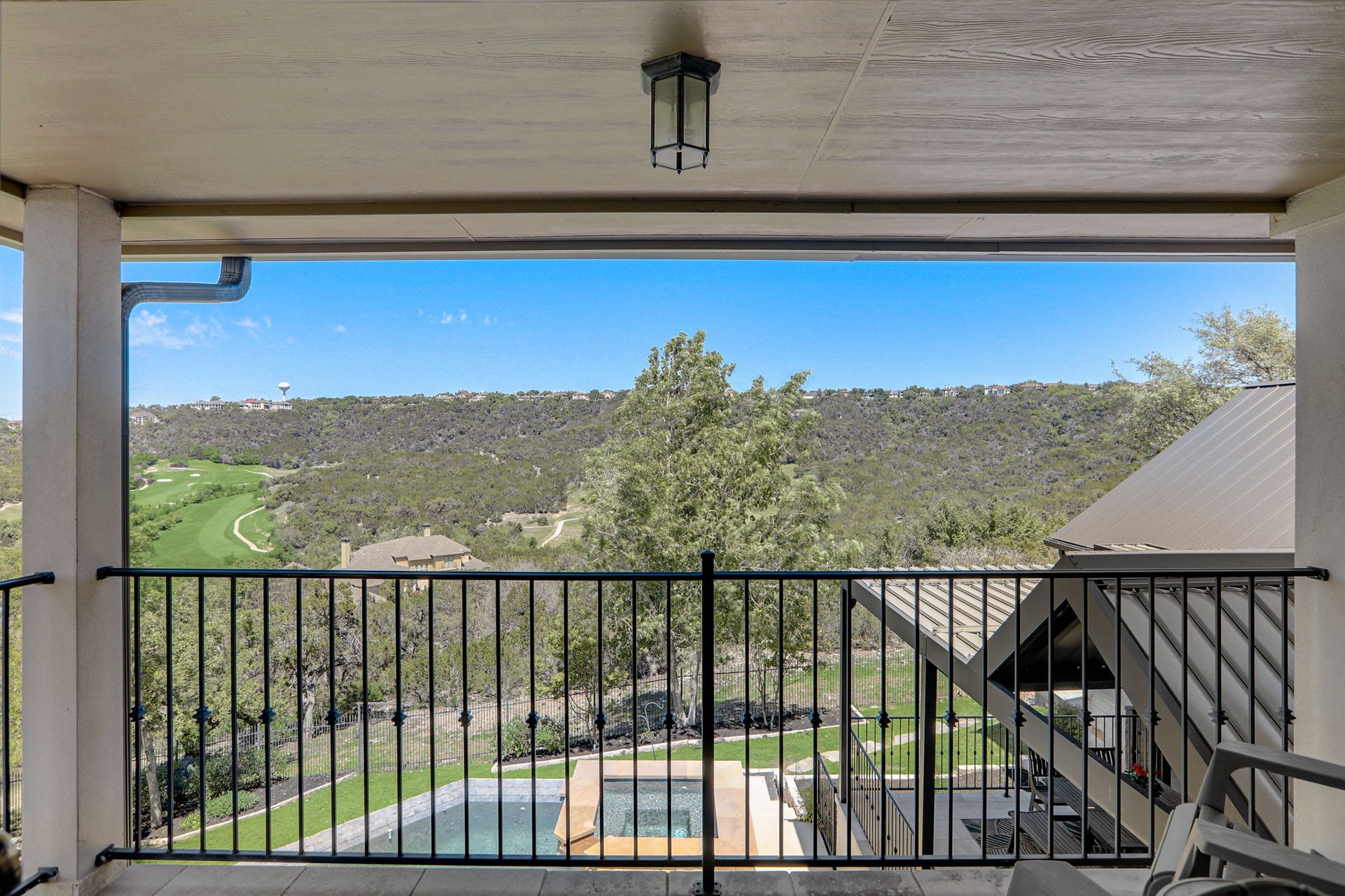 Hill Country Paradise: Luxurious 4/3 Home with Heated Pool/Spa and Spectacular Sunset Views in River Place!