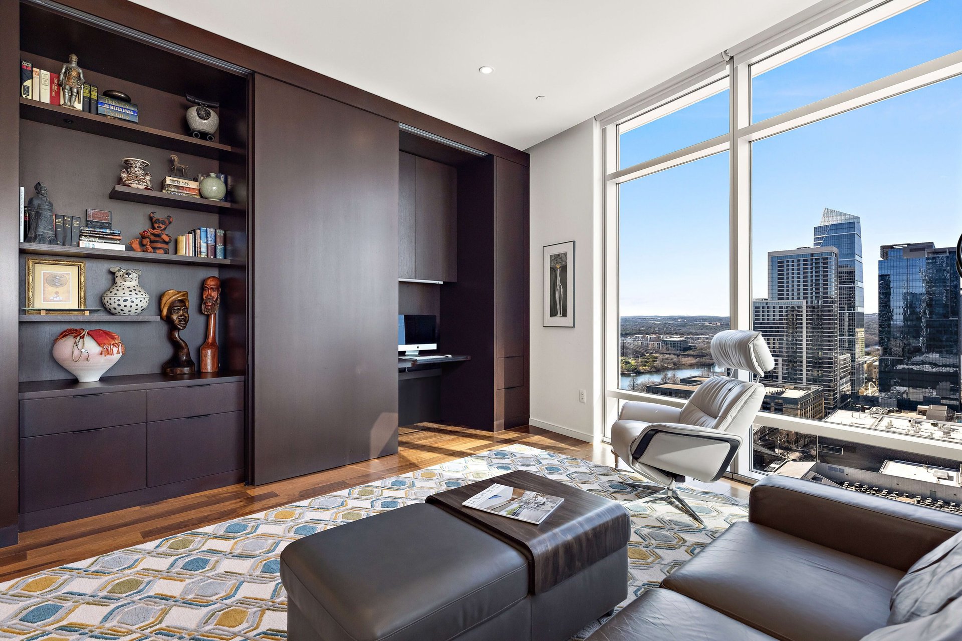 200 Congress Ave #21E