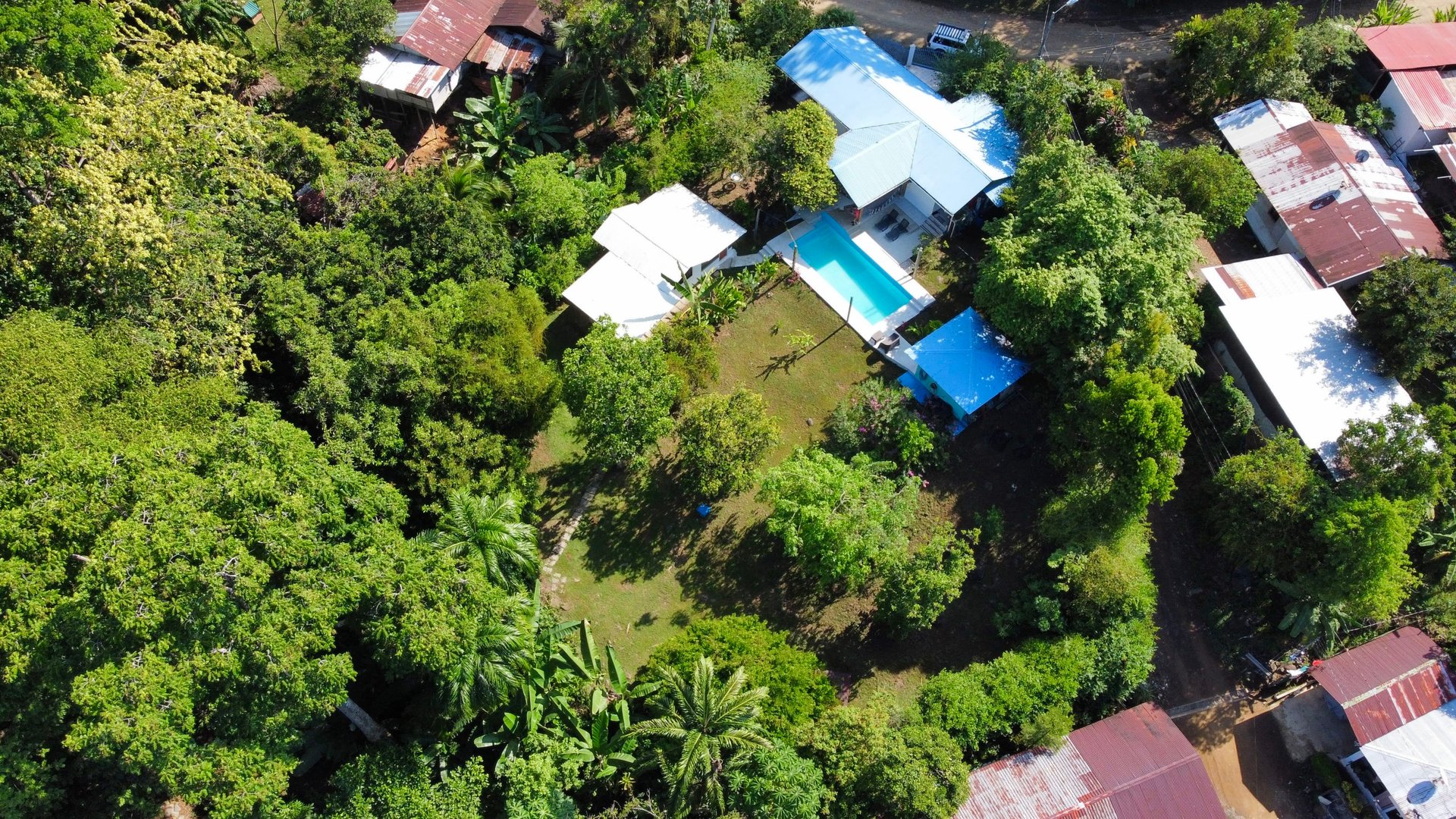 Surfer's Dream in Ojochal; 3 Bedrooms, 2 Bathrooms with Pool and River Access