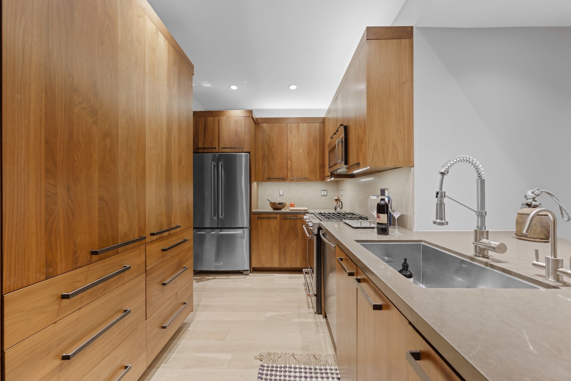 1 Eastwind Street #103, Marina Peninsula