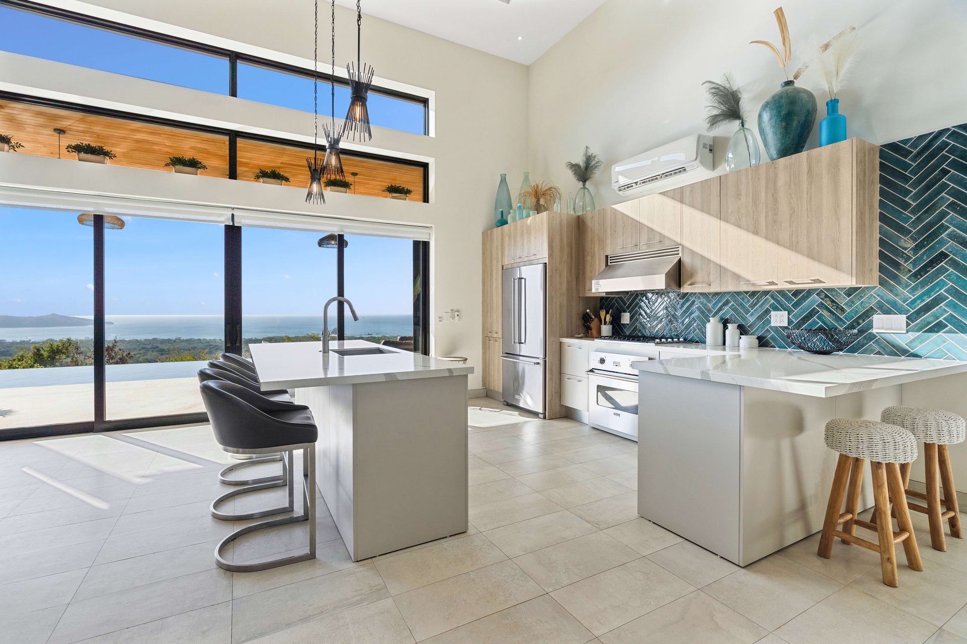 Casa Malibu | Stunning home in La Jolla neighborhood