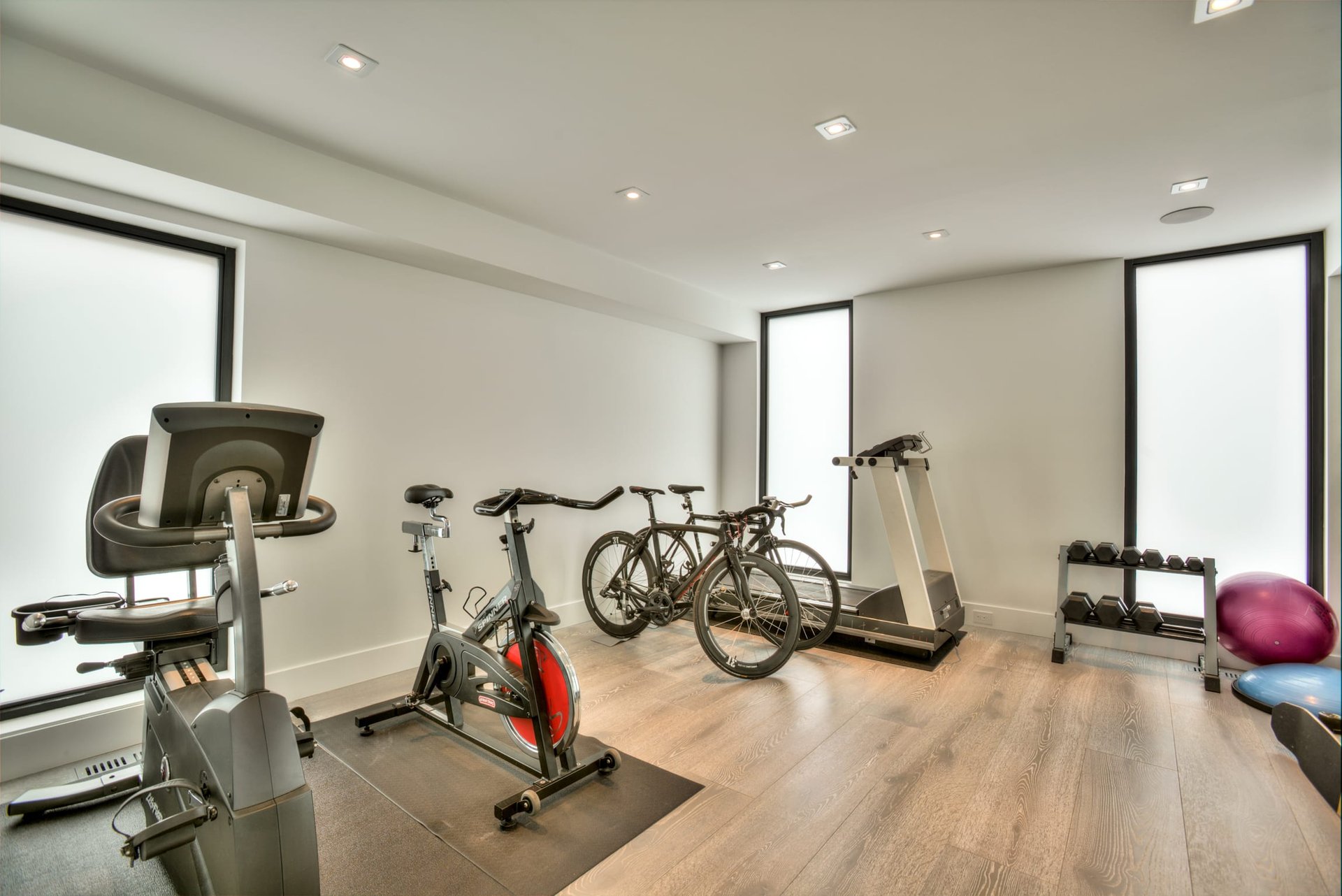 Yorkville Minimalist 