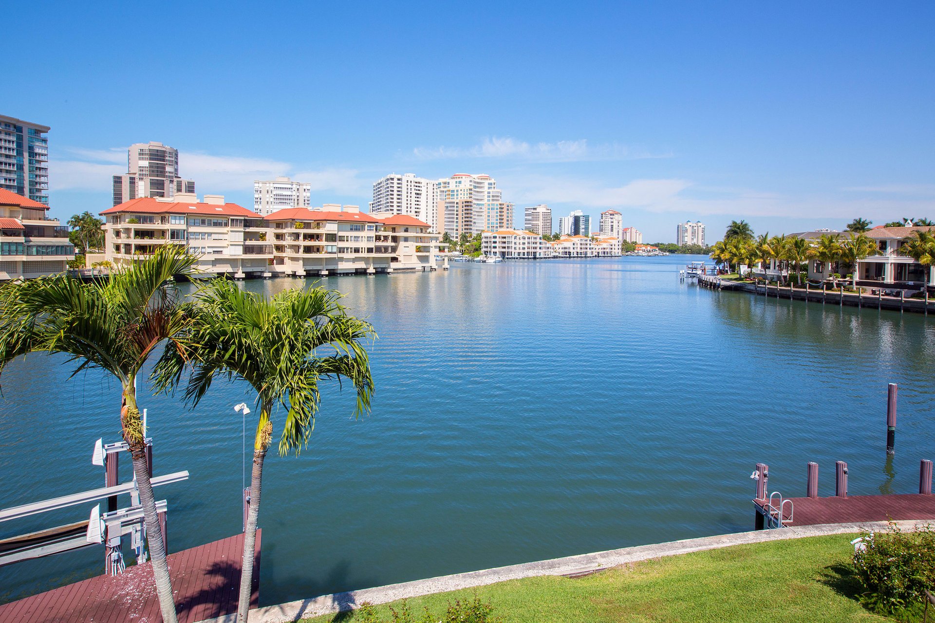 PARK SHORE