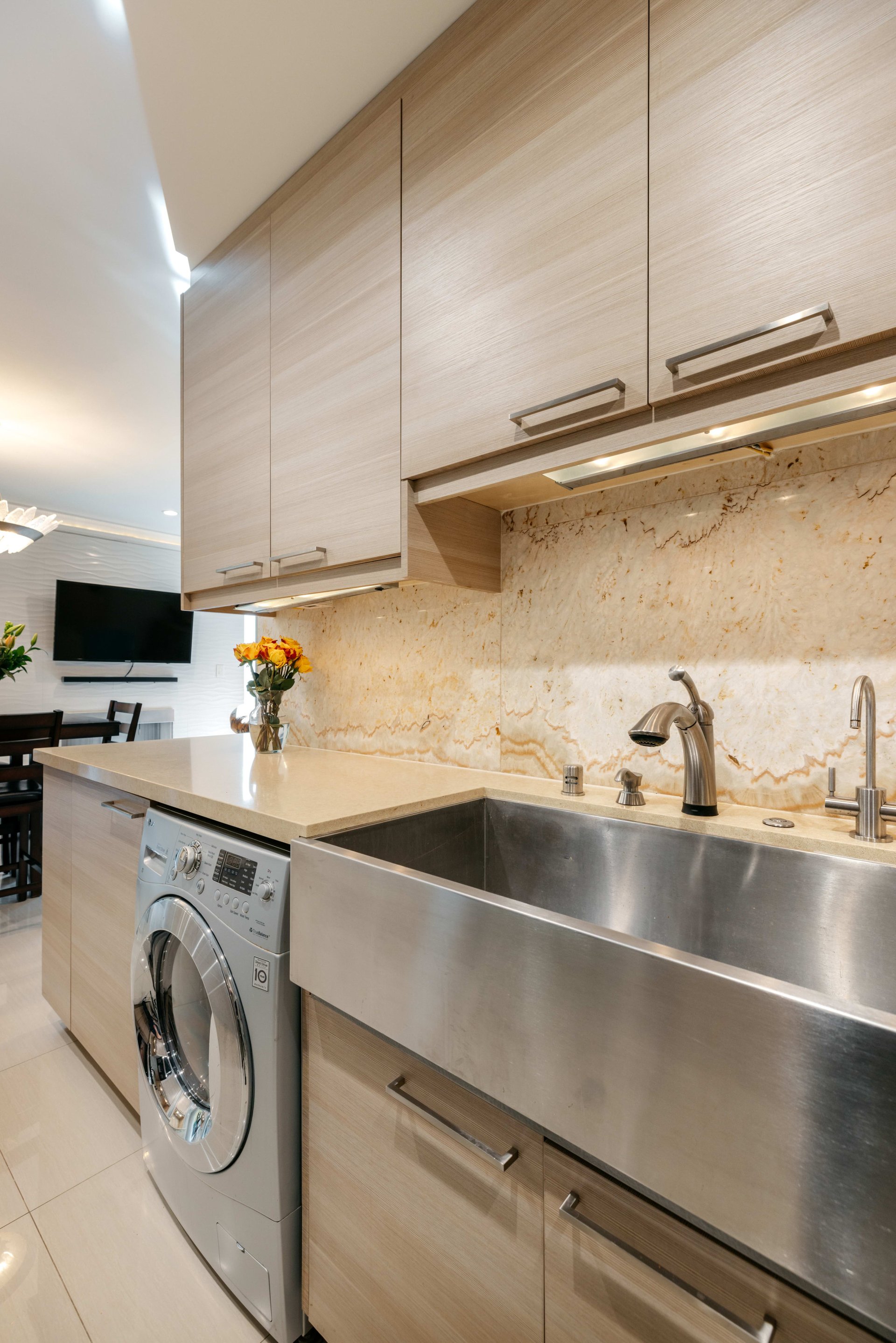 Rare Corner Unit at The Wilshire Barrington