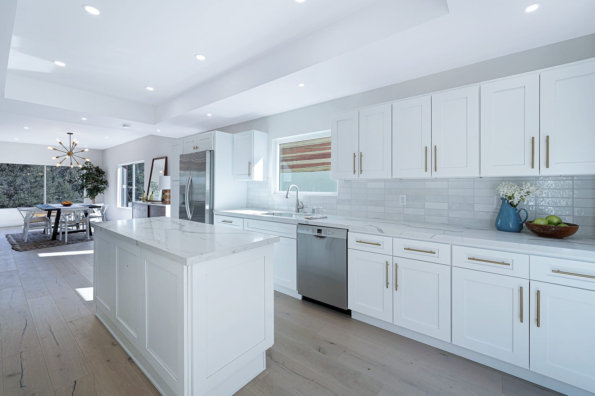 Immaculate & Turnkey Contemporary Home in Hollywood Hills