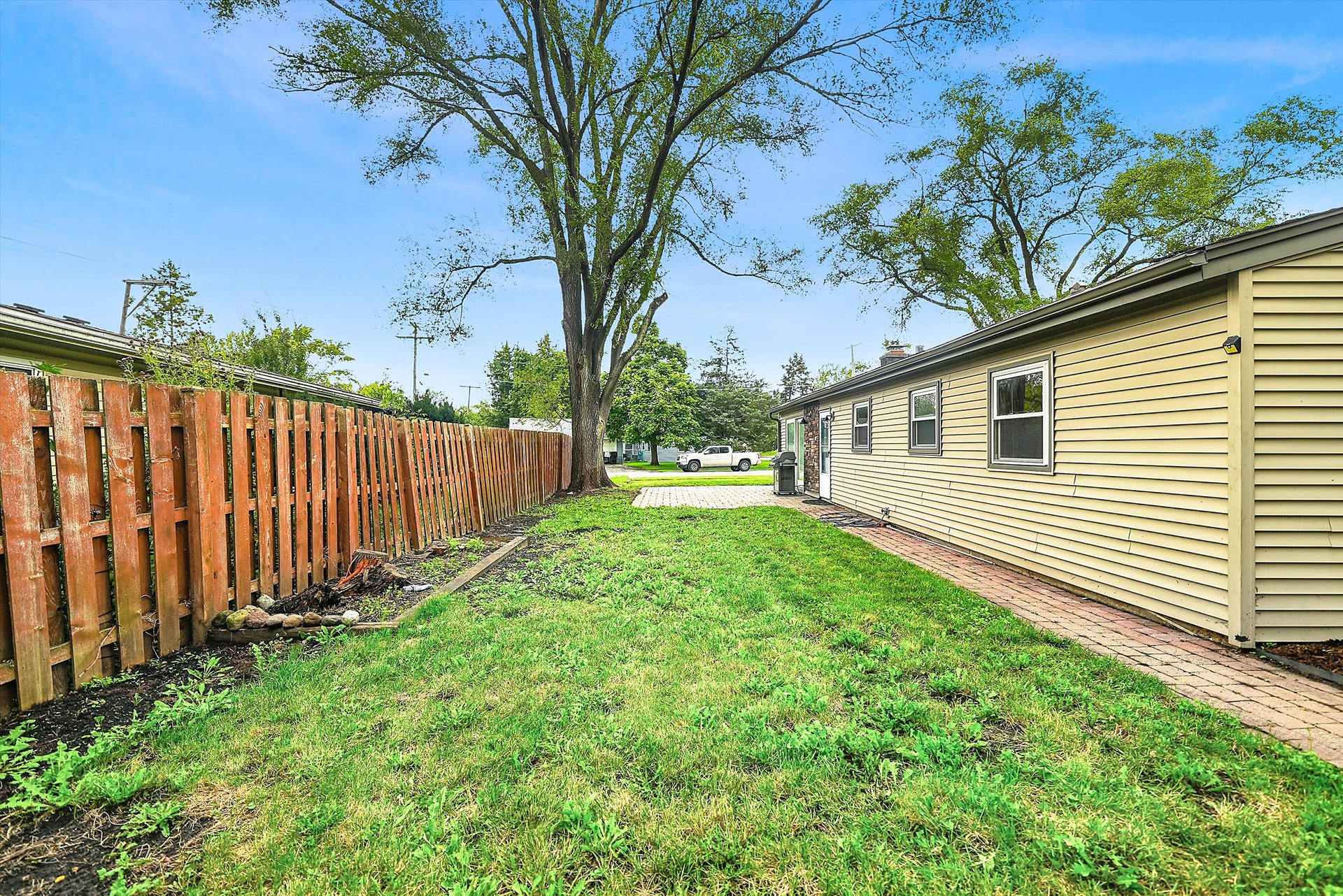 Private Address, Wauconda, IL 60084