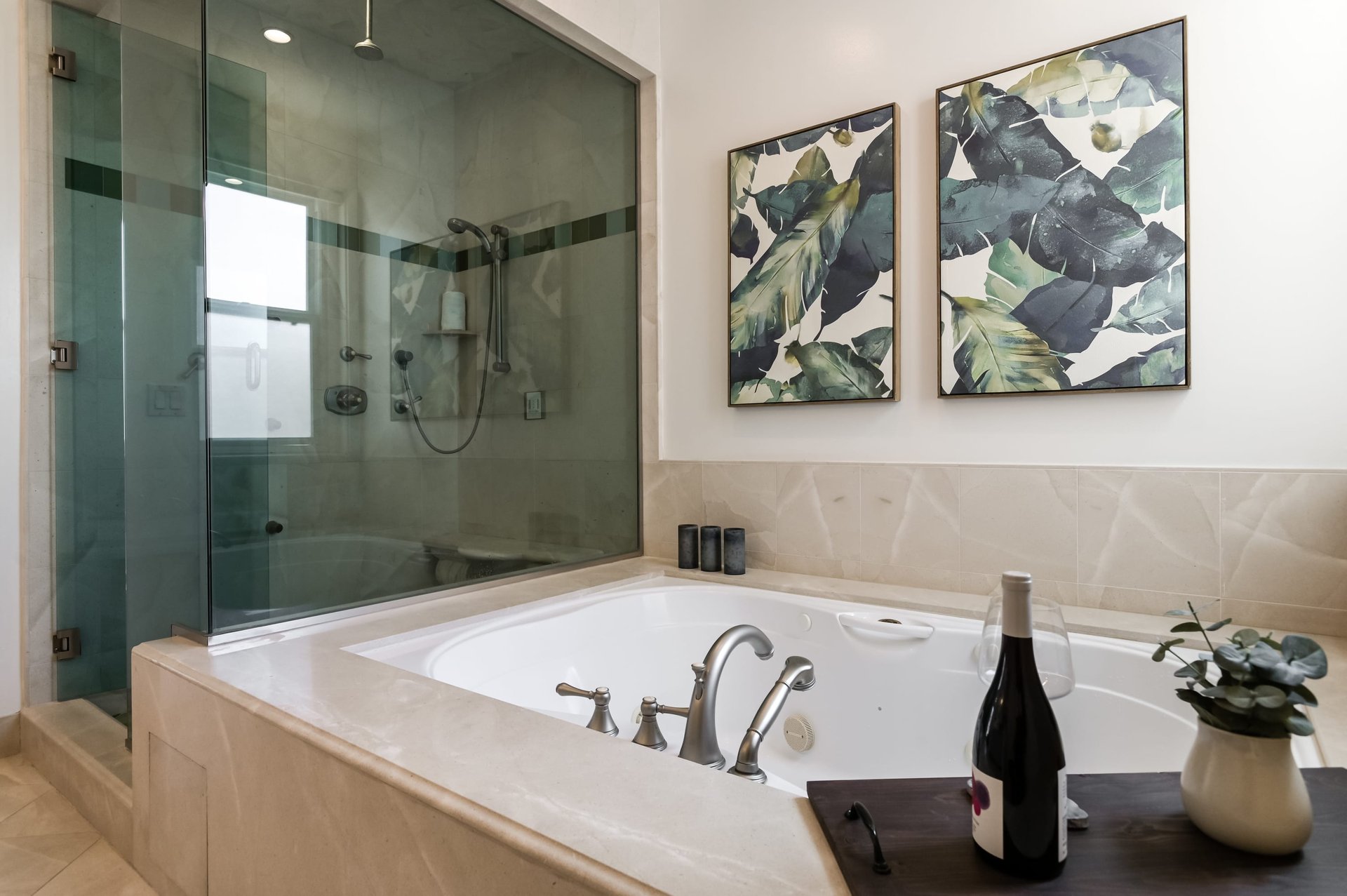 Three Bedroom Condo near 24th St Corridor, Noe Valley