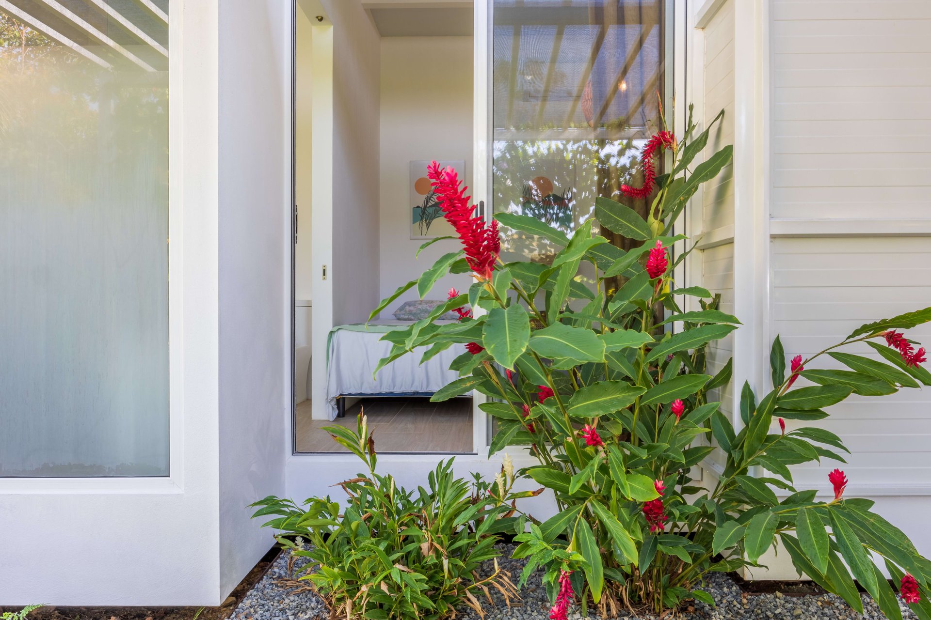 Casa Las Palmeras, Stunning Mountain and Ocean View Home