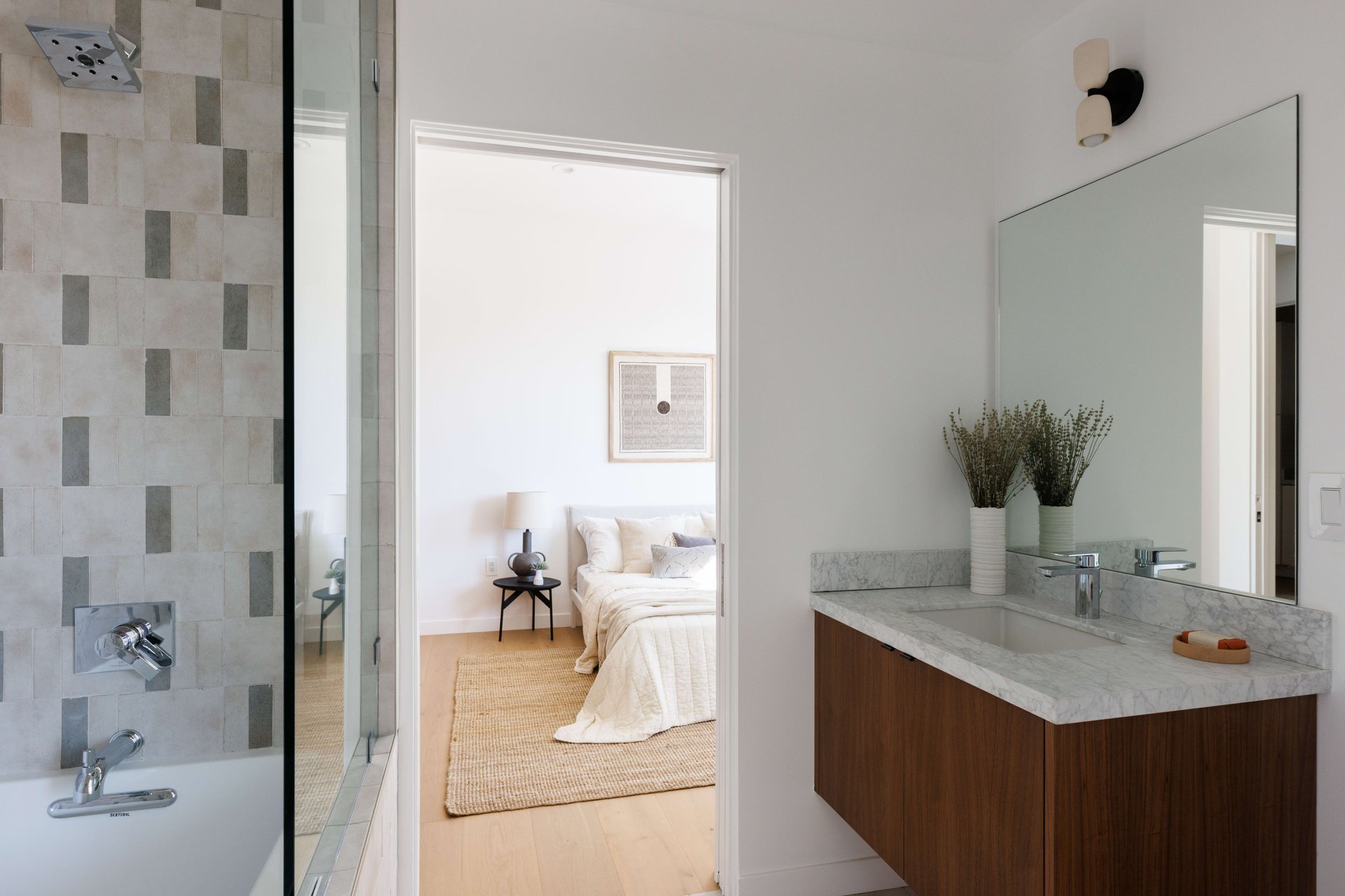 A Chic and Private New Construction Residence in Silver Lake