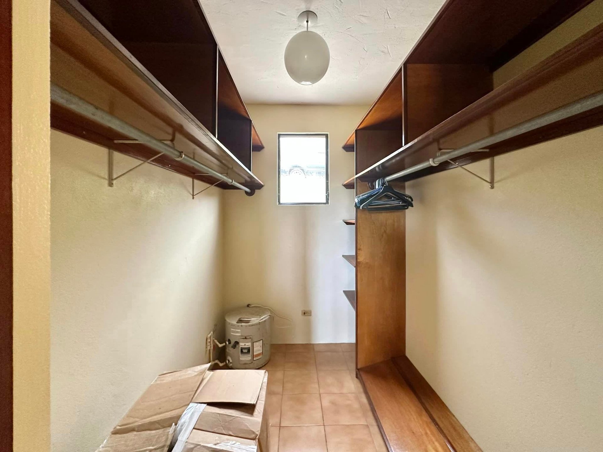 838 Joe's Hill 2 Bedroom Apartment