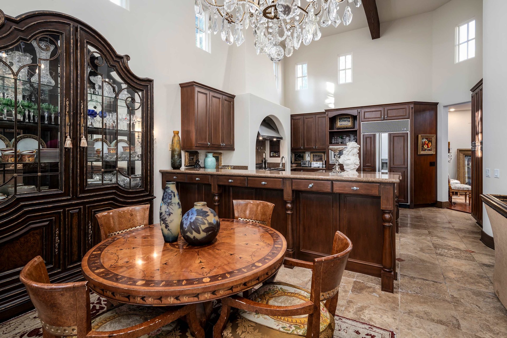 A Masterpiece Villa In The Bridges