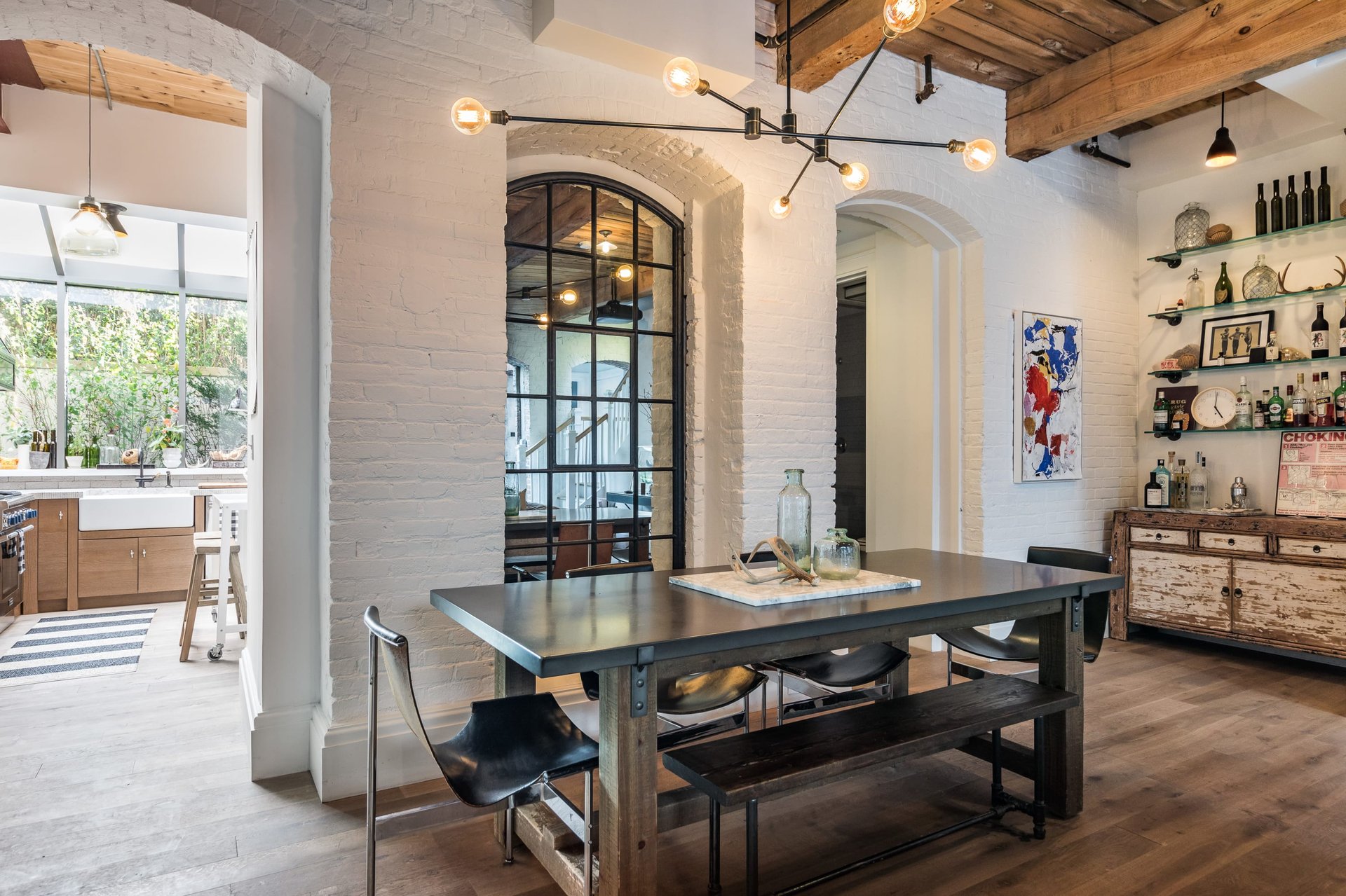 Elegant 3-Bed Factory Loft at Watchcase