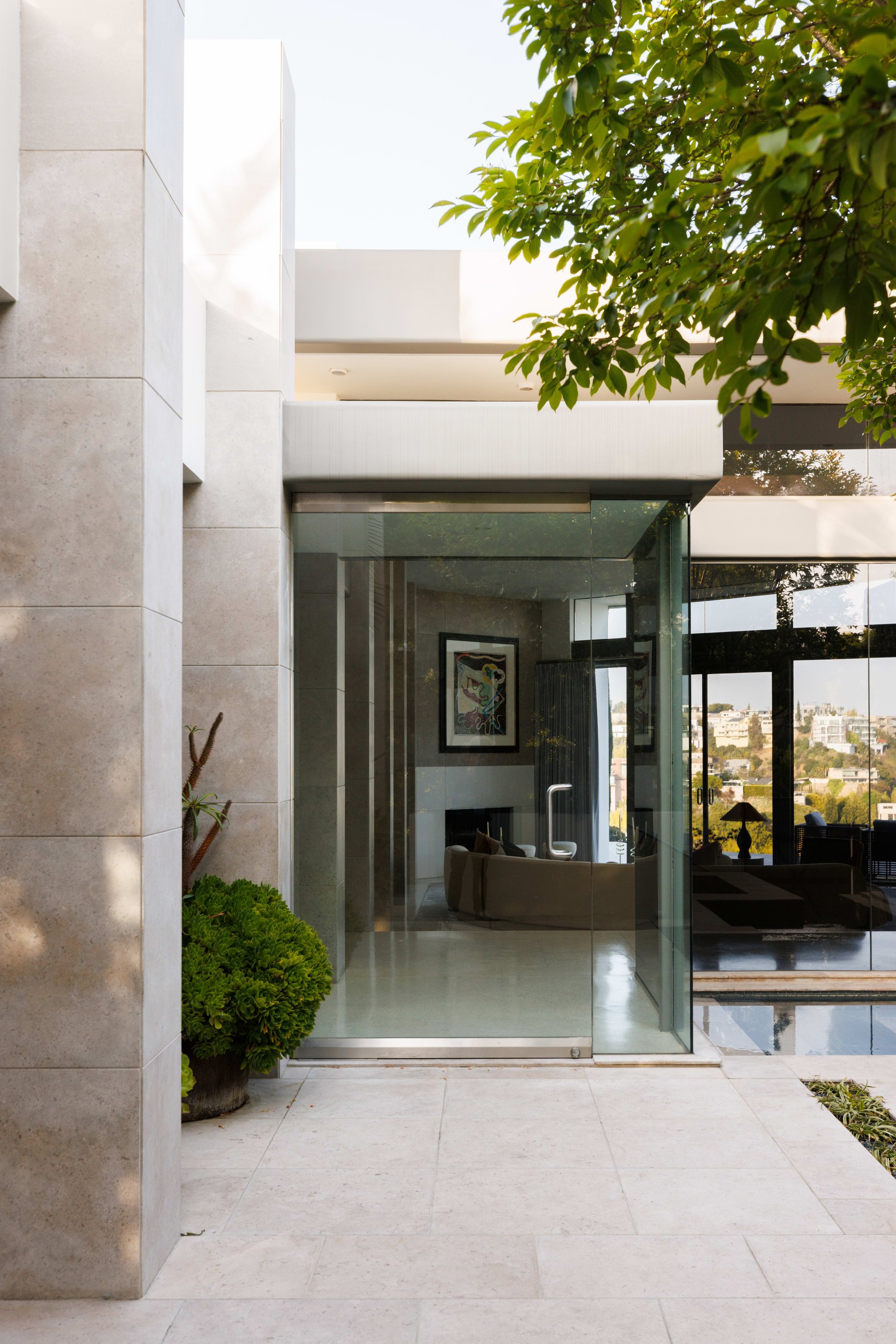 1486 Blue Jay Way, Bird Streets