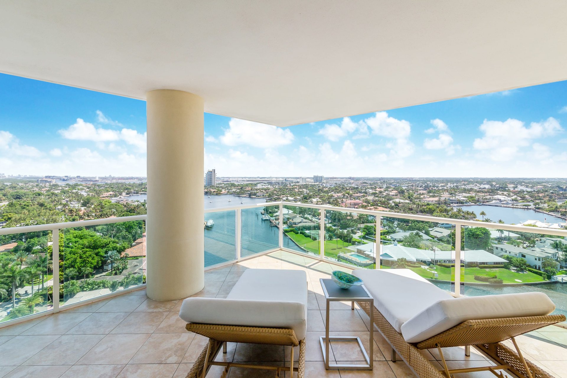 3055 Harbor Dr Unit: 1703
