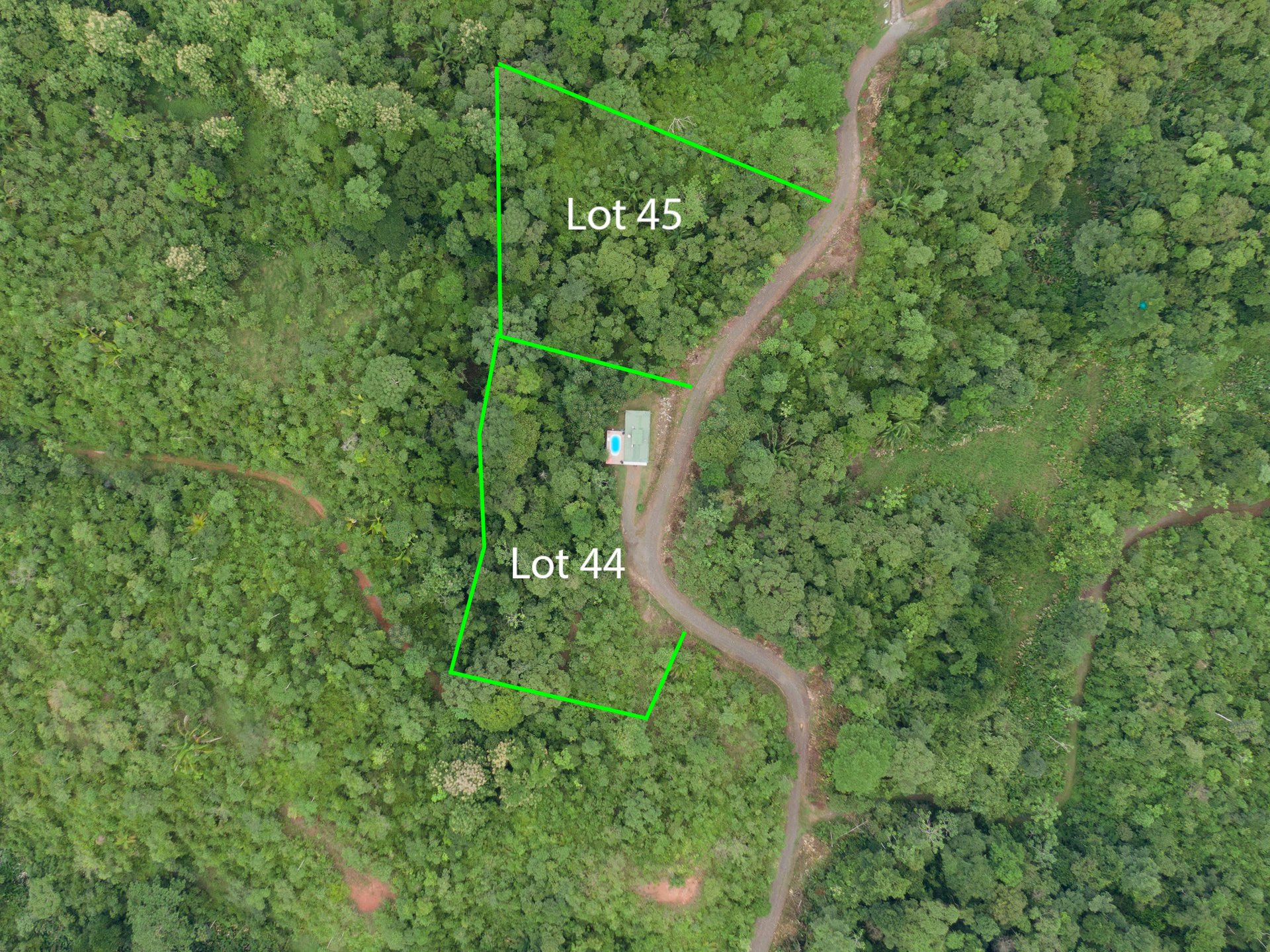  Affordable & Charming 1 bedroom Villa with Pool in gated community, immersed in the rainforest close to Quepos  