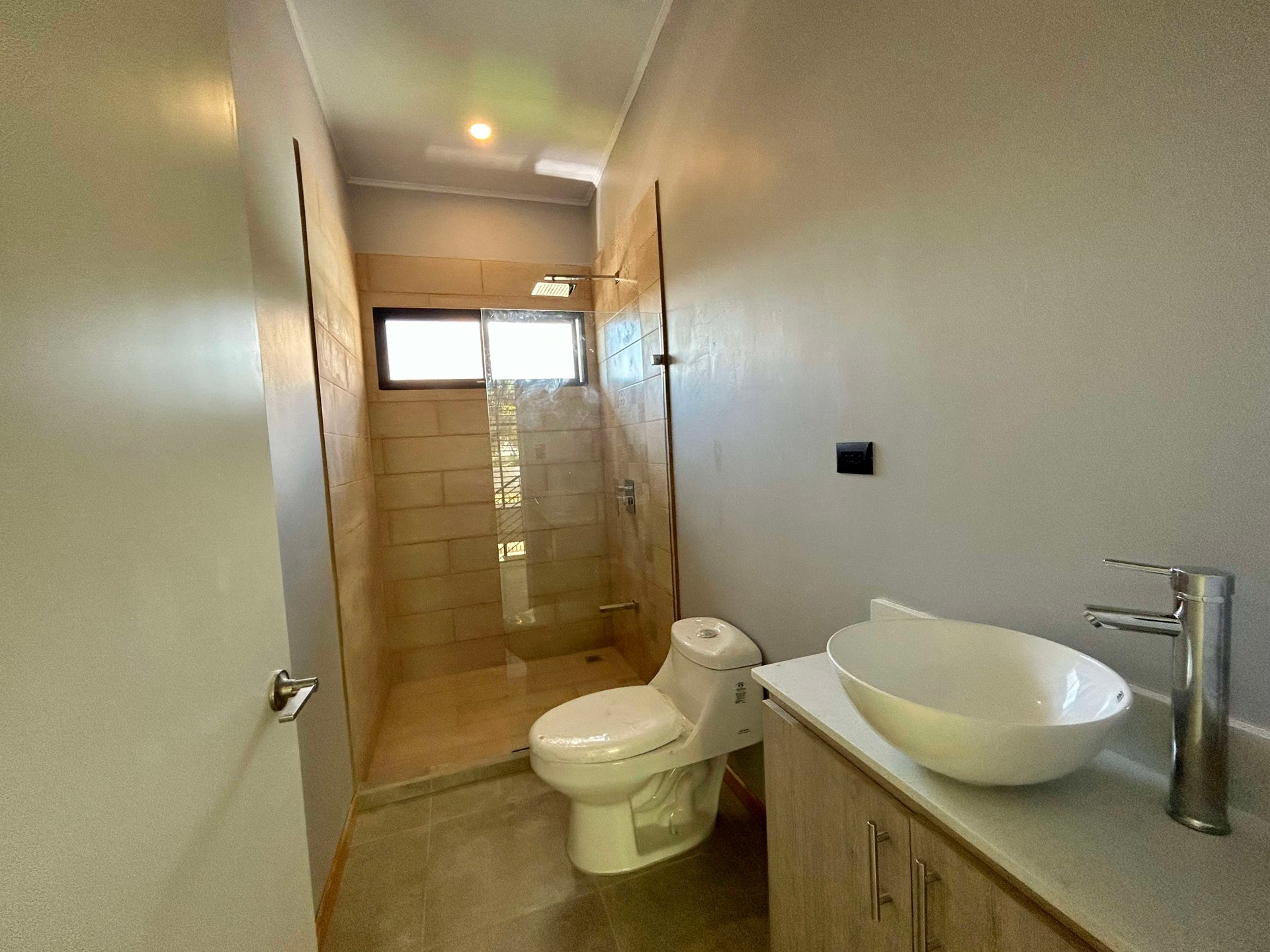 Brand New Modern 3 bed, 3 bath Villa in Uvita