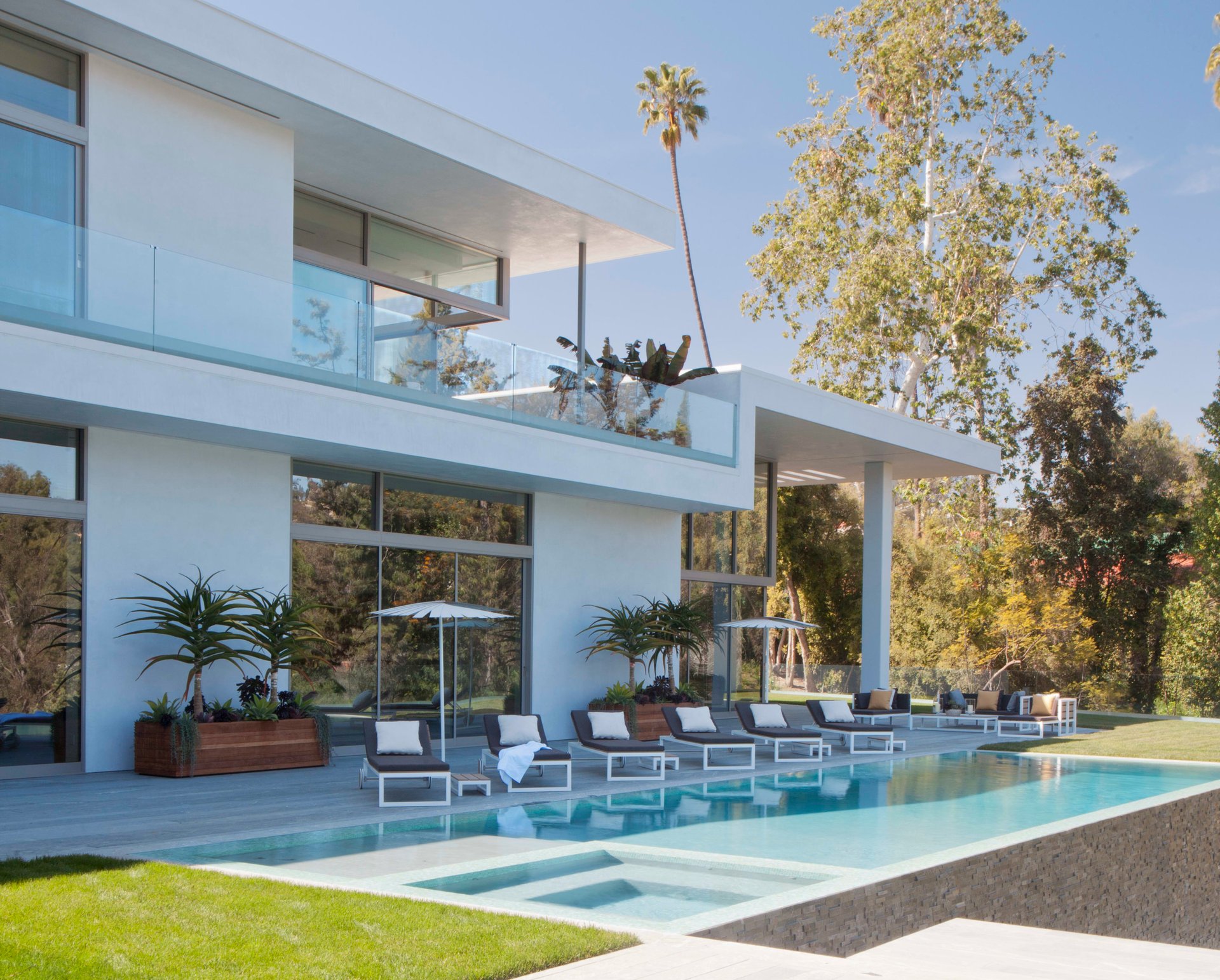 438 N Faring Rd, Holmby Hills