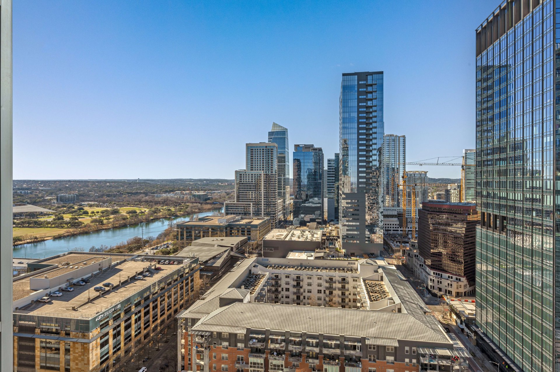 200 Congress Ave #21E