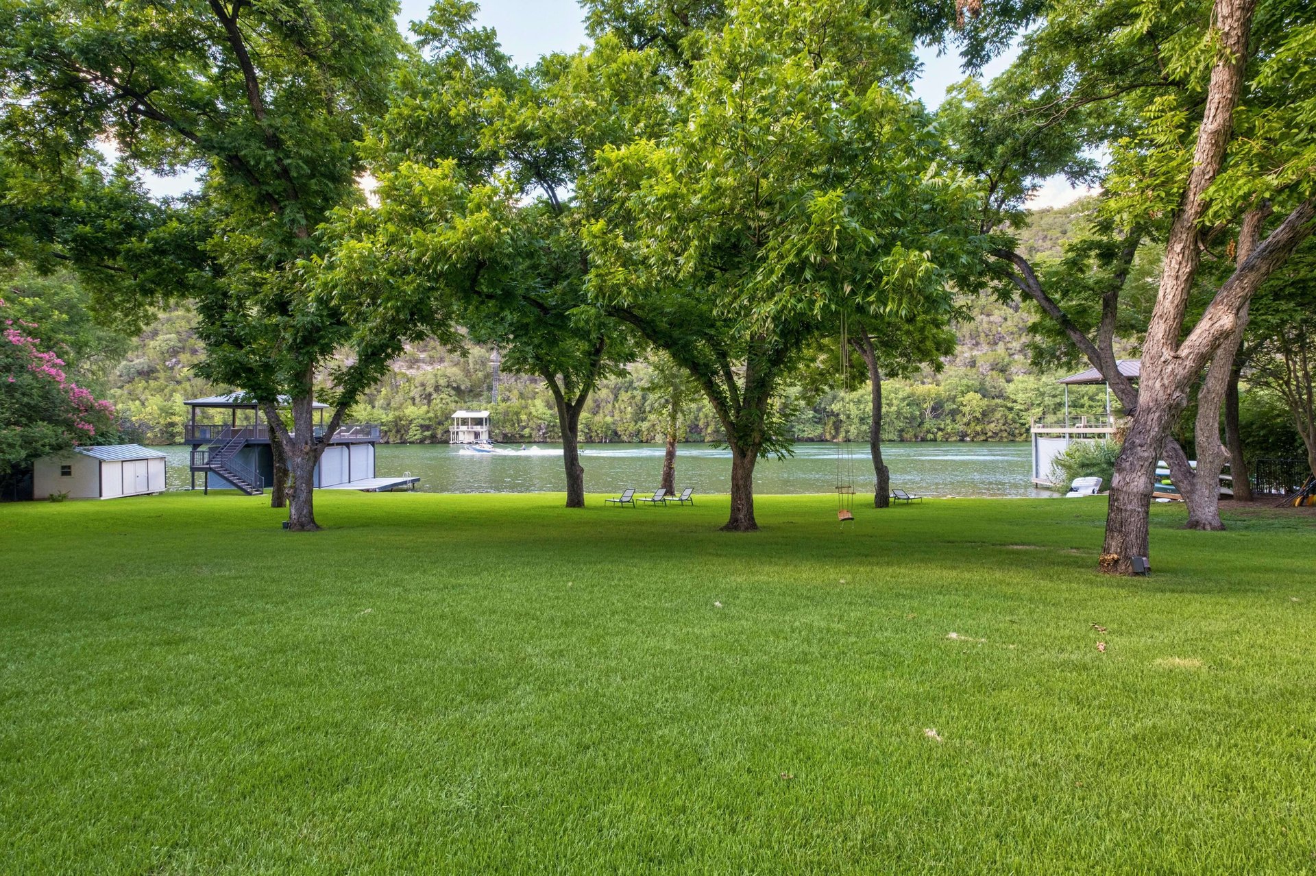 3120 Edgewater Drive